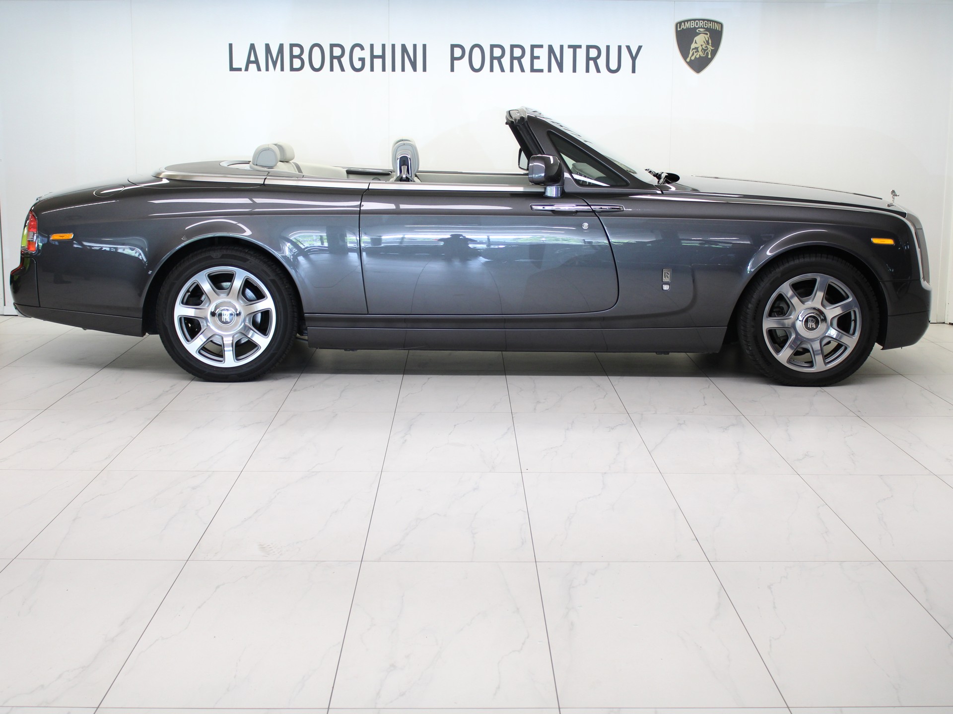 ROLLS-ROYCE Phantom 6.7 V12 Drophead-image-1
