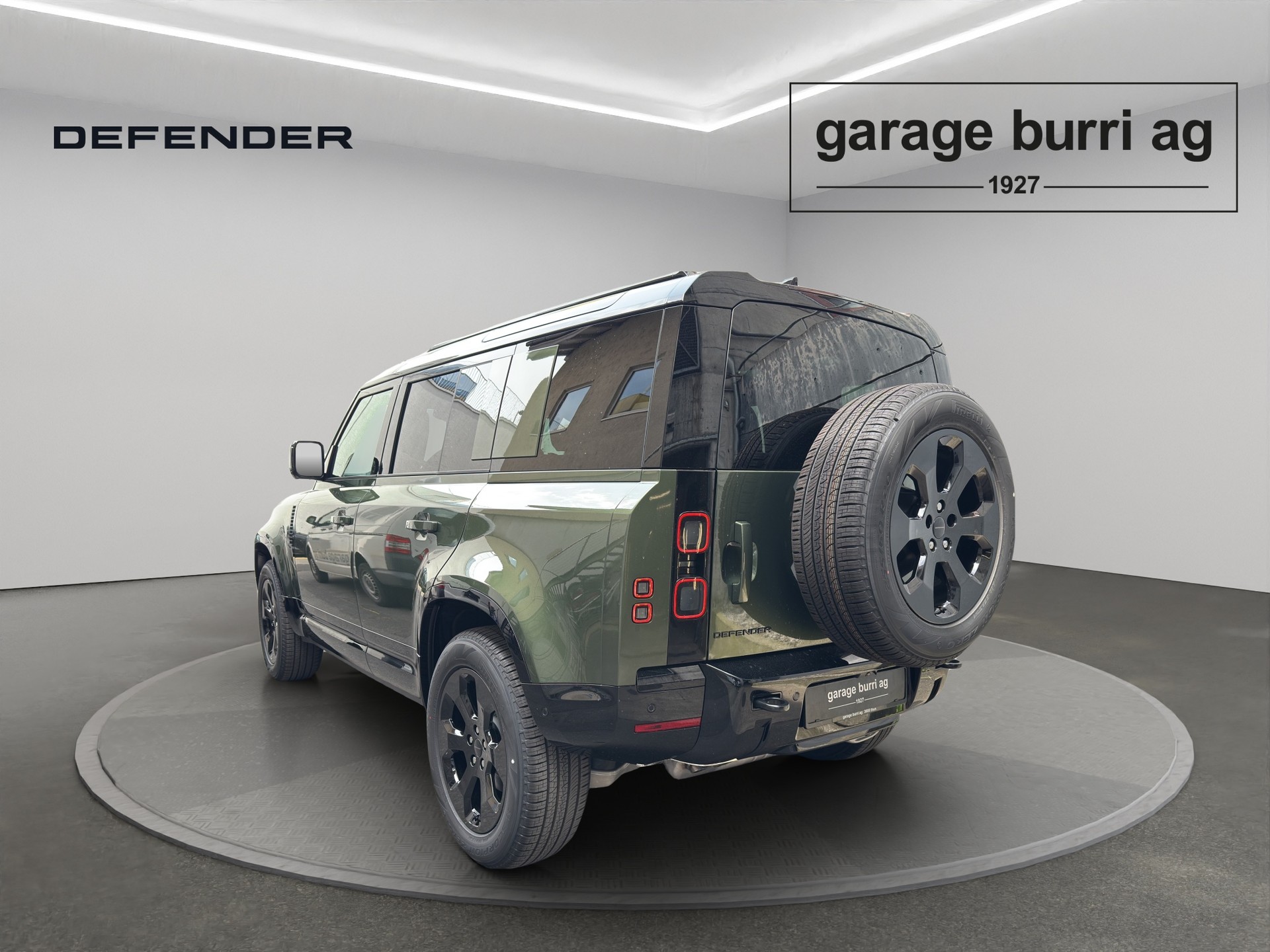 LAND ROVER Defender 110 3.0 D I6 250 X-Dynamic SE-showroom-element-1