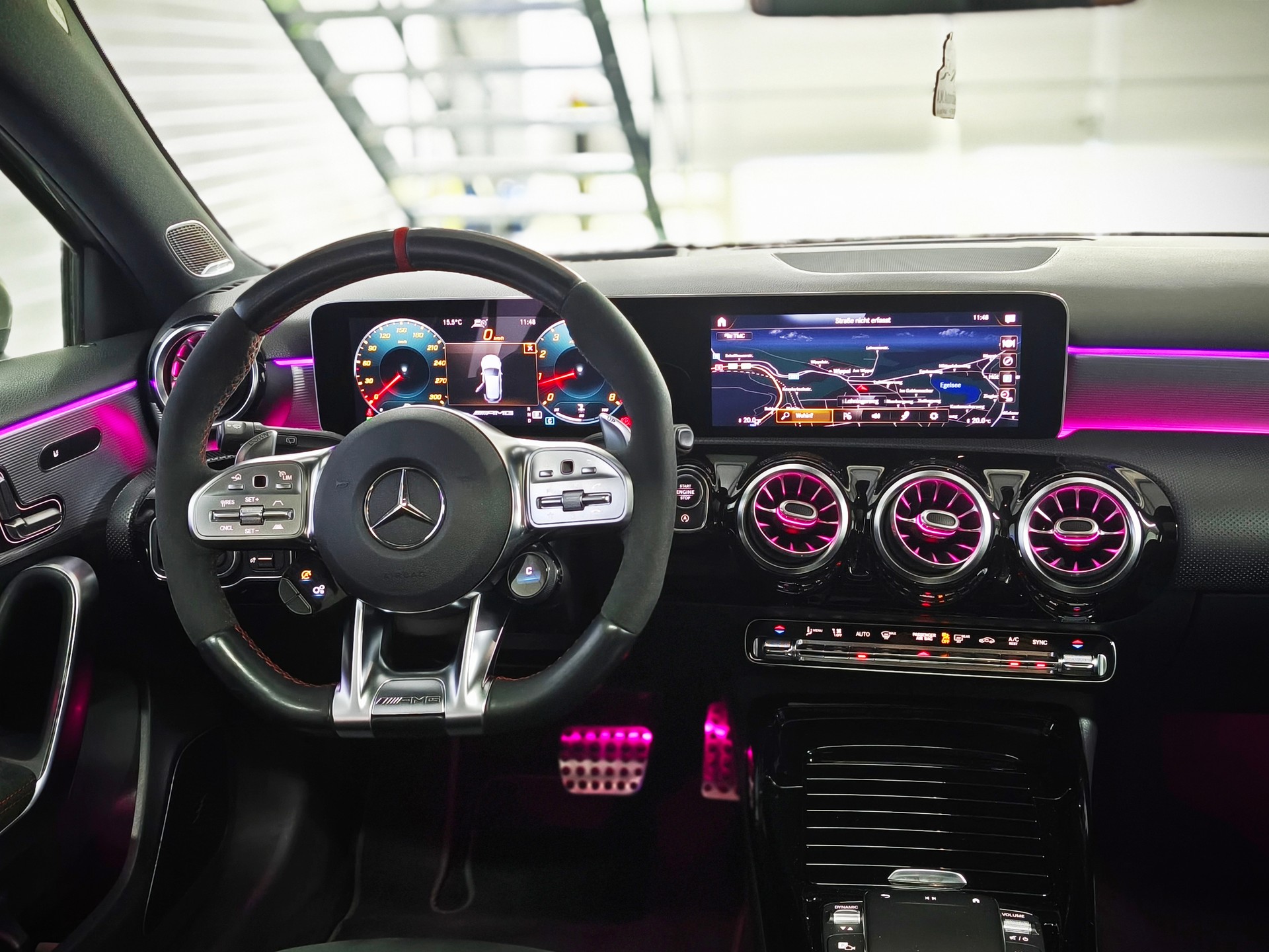 MERCEDES-BENZ A 45 S AMG 4Matic+ Speedshift-image-13