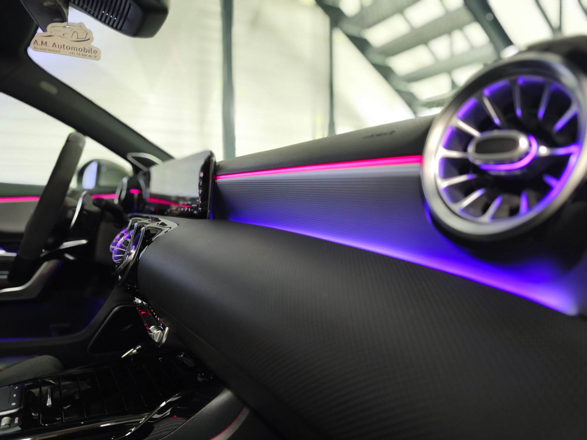MERCEDES-BENZ A 45 S AMG 4Matic+ Speedshift-image-21