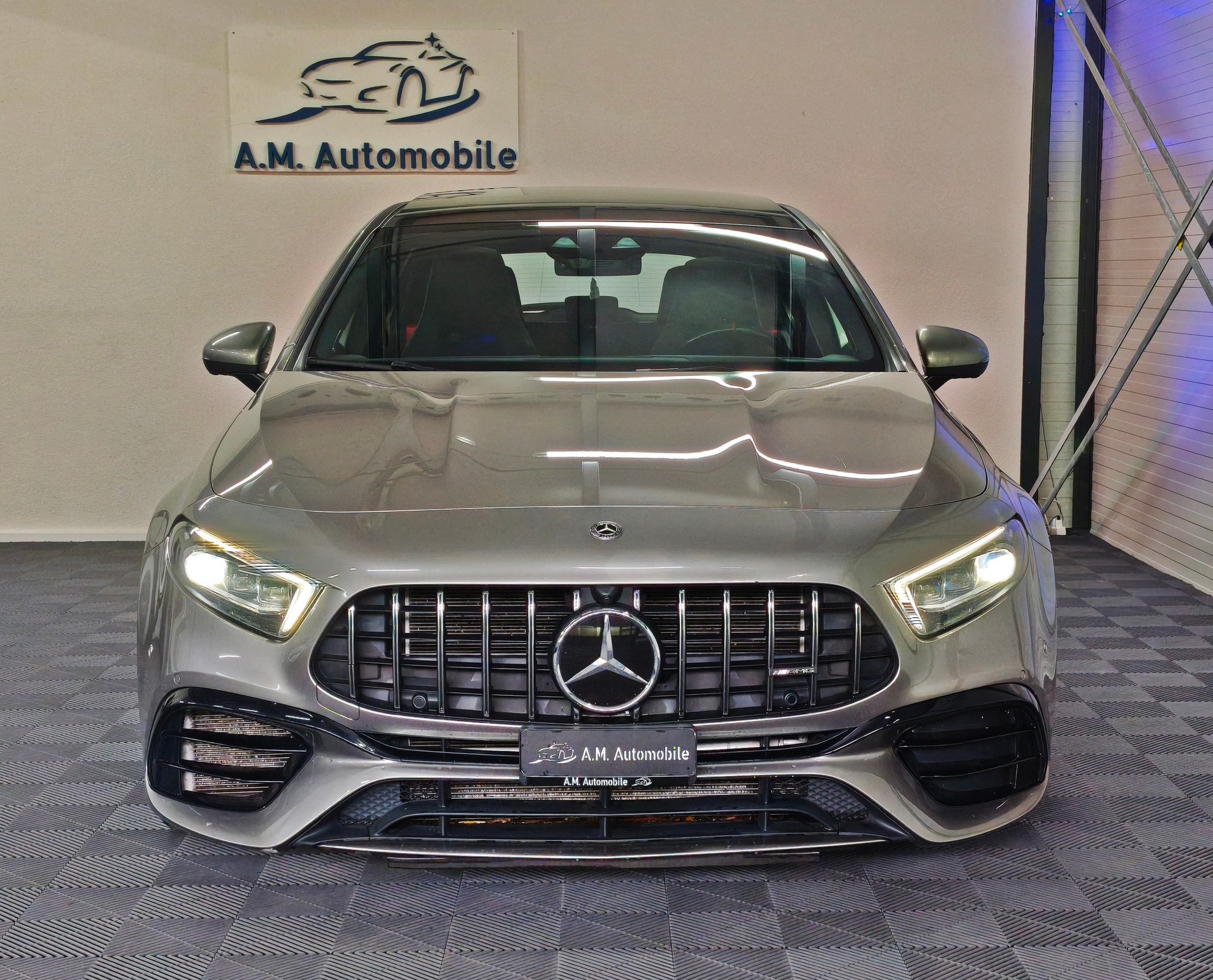 MERCEDES-BENZ A 45 S AMG 4Matic+ Speedshift-showroom-element-1