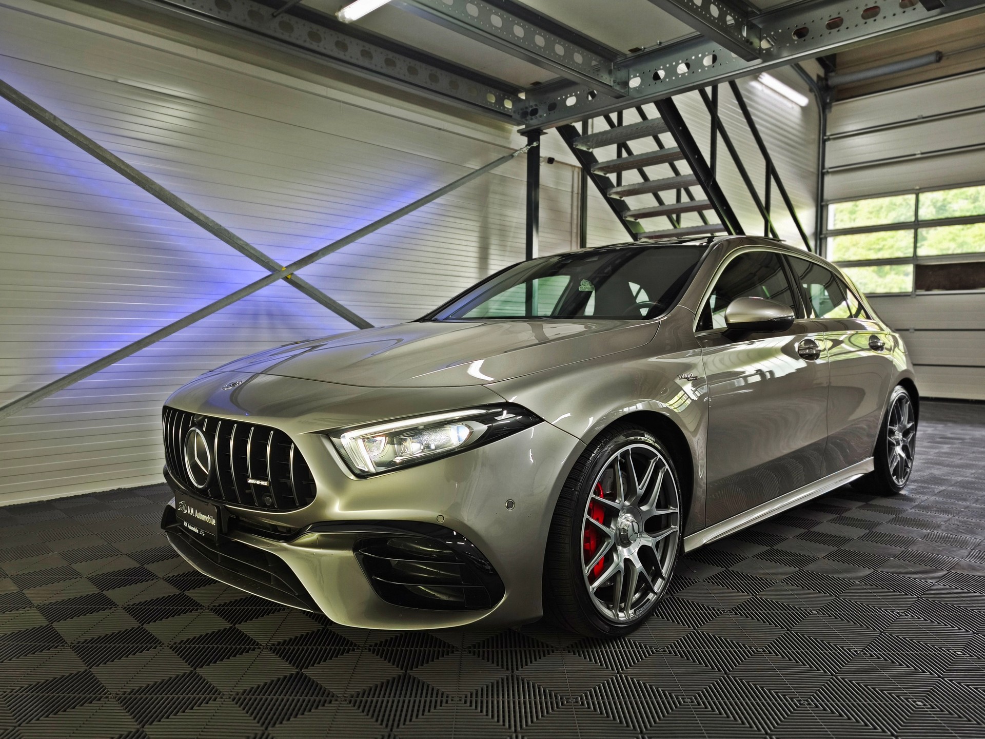 MERCEDES-BENZ A 45 S AMG 4Matic+ Speedshift-image-8