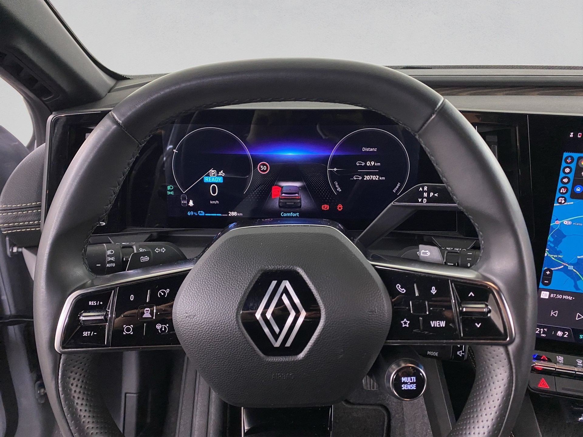 RENAULT Mégane E-TECH EV60 Iconic-image-8