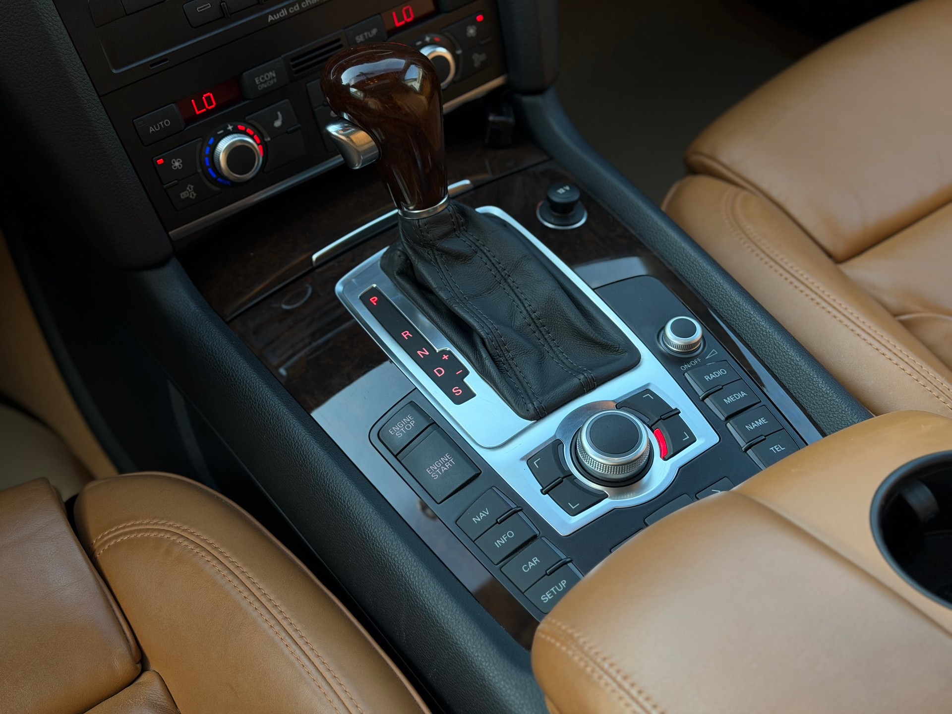 AUDI Q7 4.2 TDI quattro tiptronic-image-20