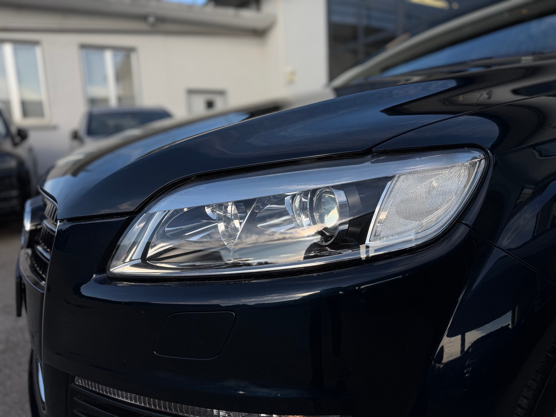 AUDI Q7 4.2 TDI quattro tiptronic-image-8