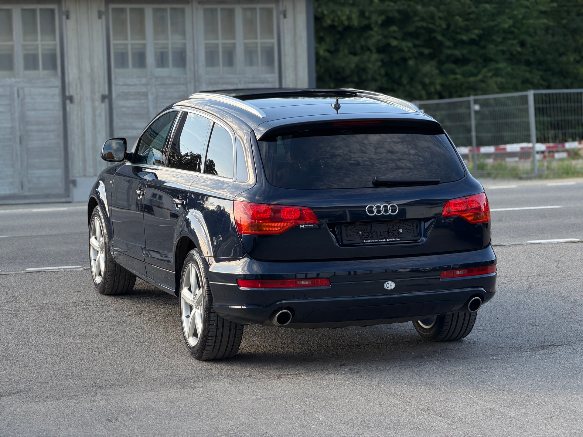 AUDI Q7 4.2 TDI quattro tiptronic-image-6