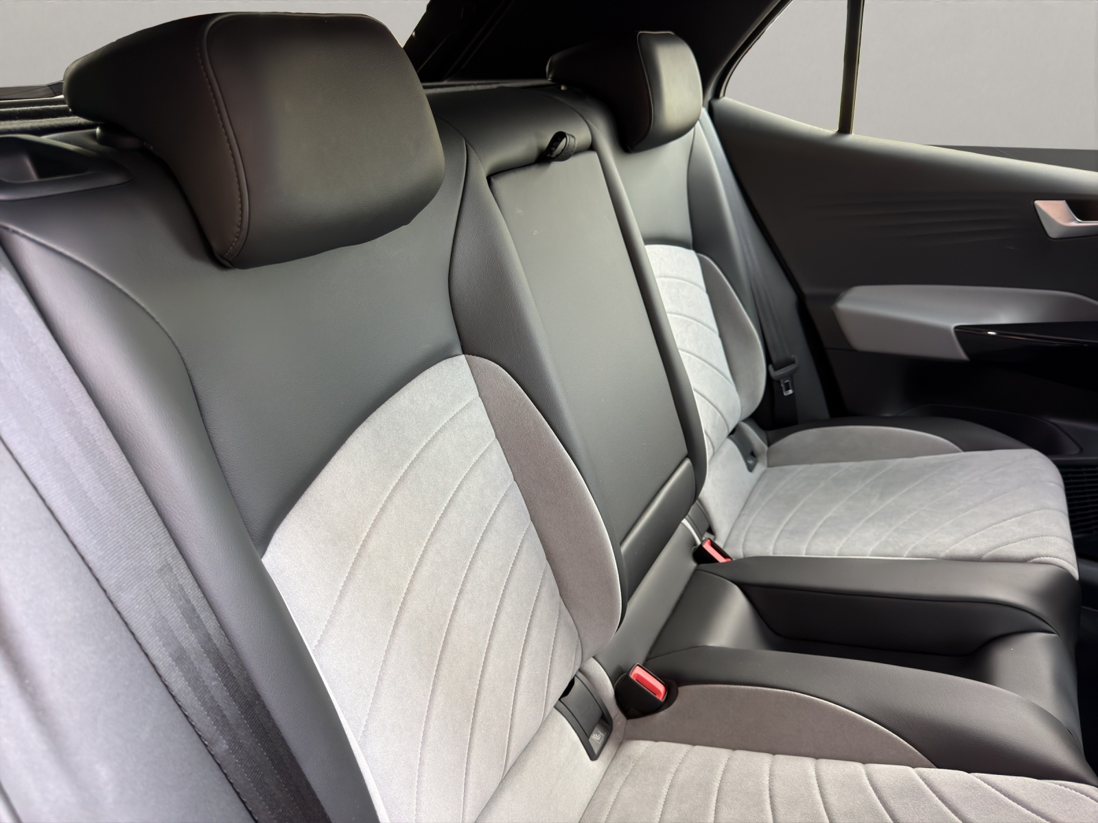 VW ID.3 Pro S 75 Edition-image-12