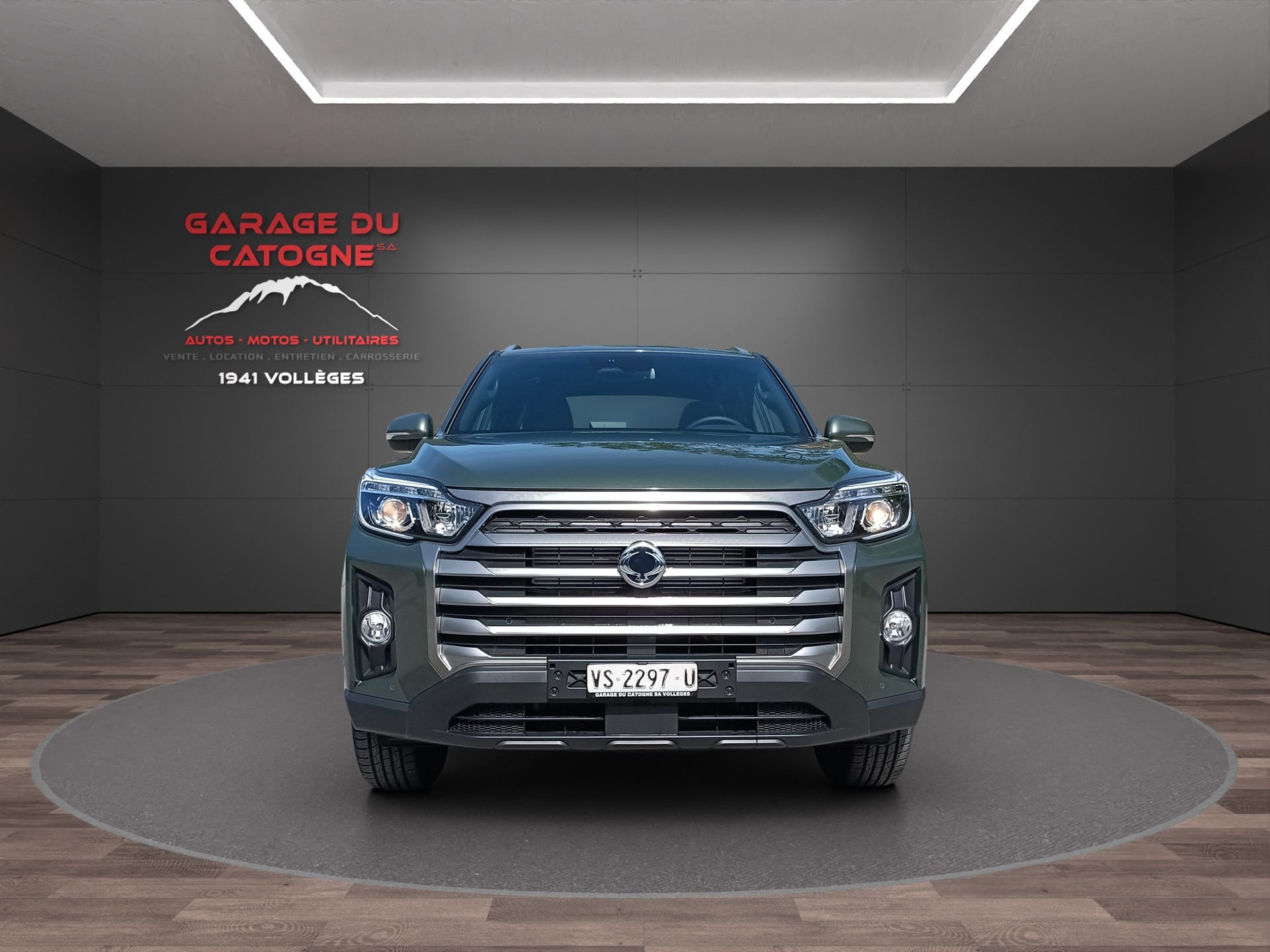 KGM-SsangYong Musso 2.2 Platinum 4WD A-showroom-element-2