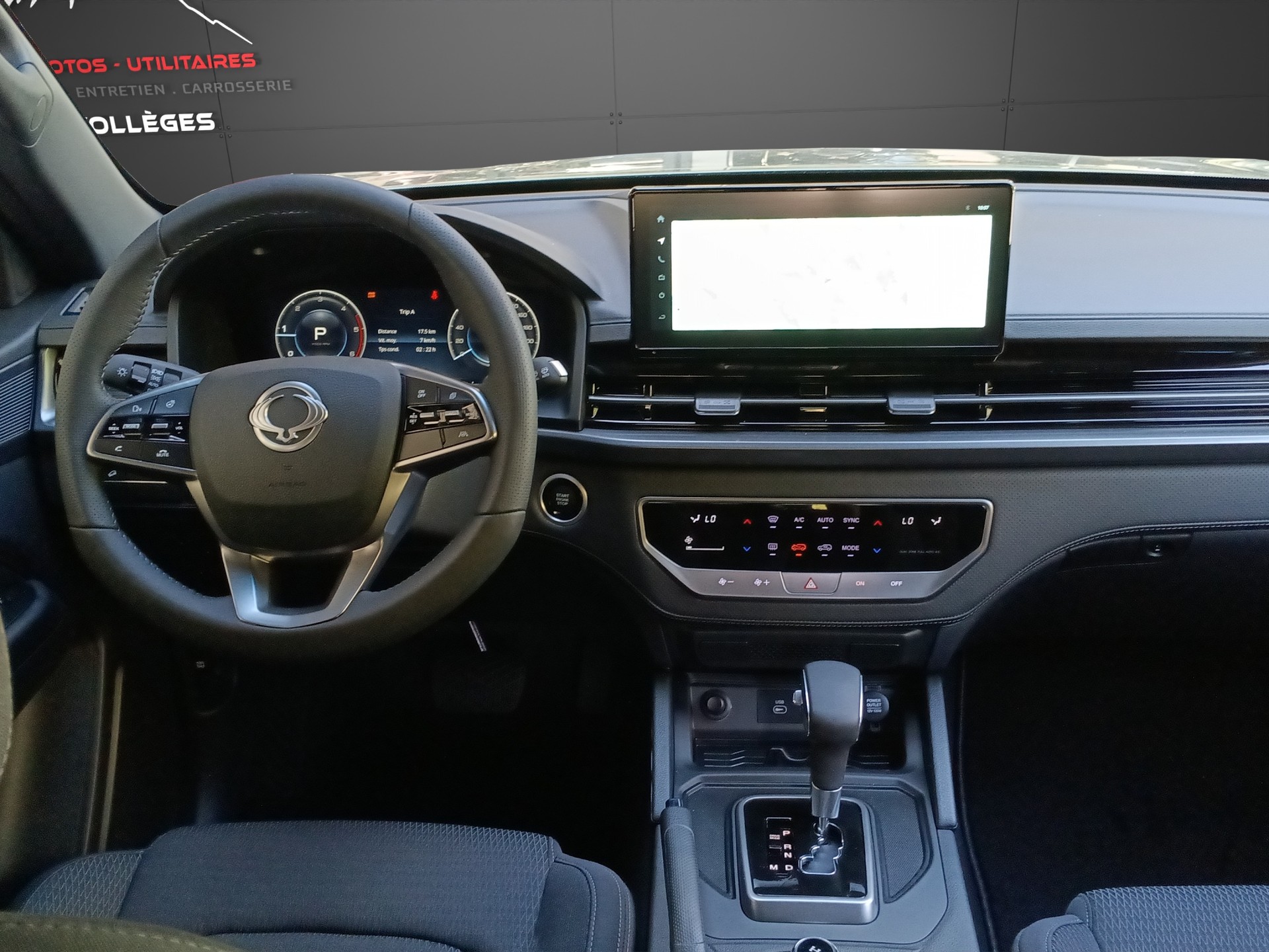 KGM-SsangYong Musso 2.2 Platinum 4WD A-image-12
