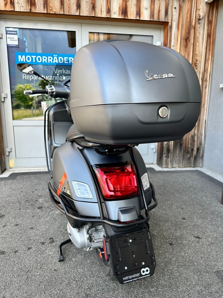 PIAGGIO Vespa GTS 125 Super Sport ABS-image-3