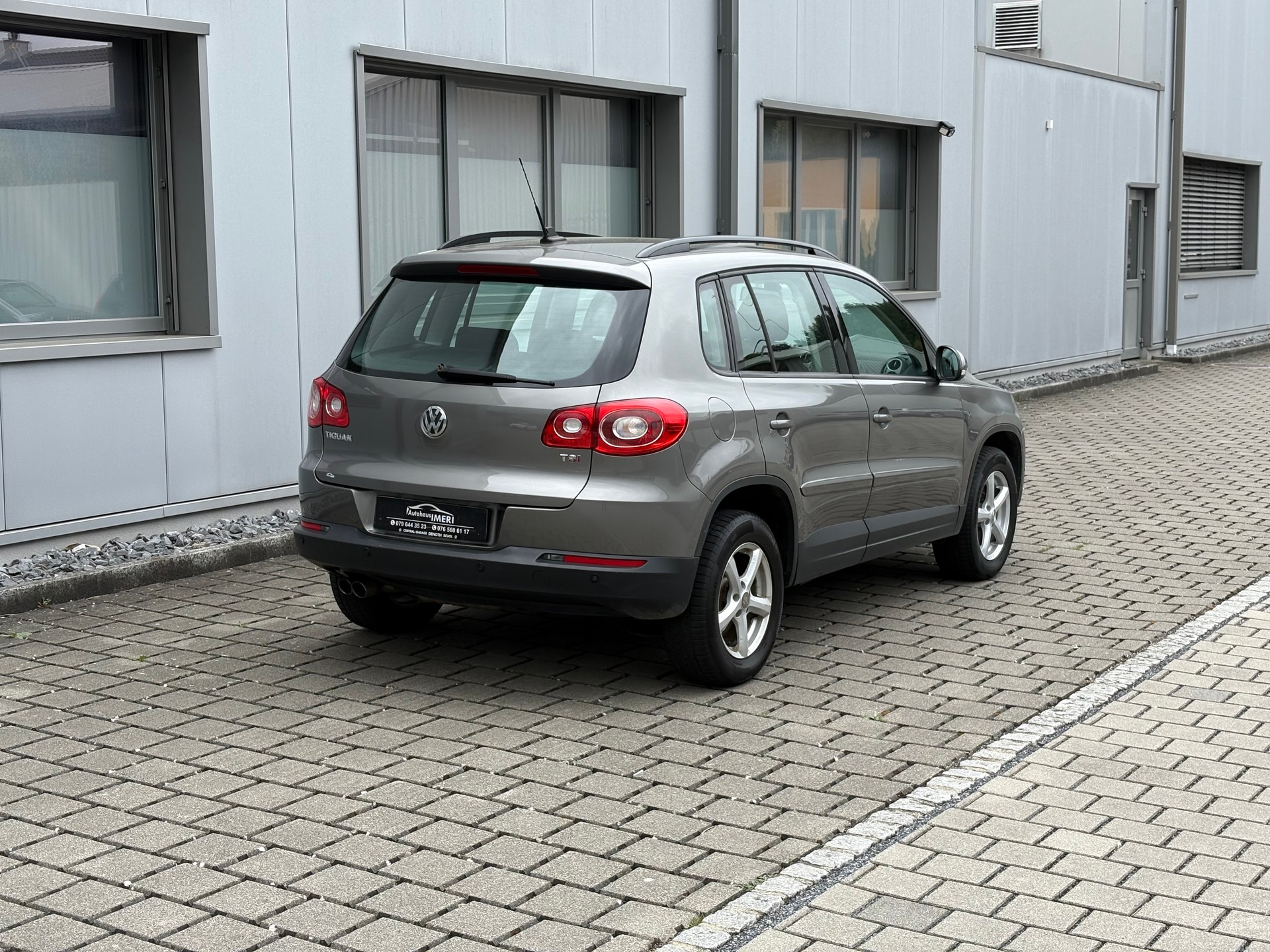 VW Tiguan 2.0 TSI Track&Field-image-9