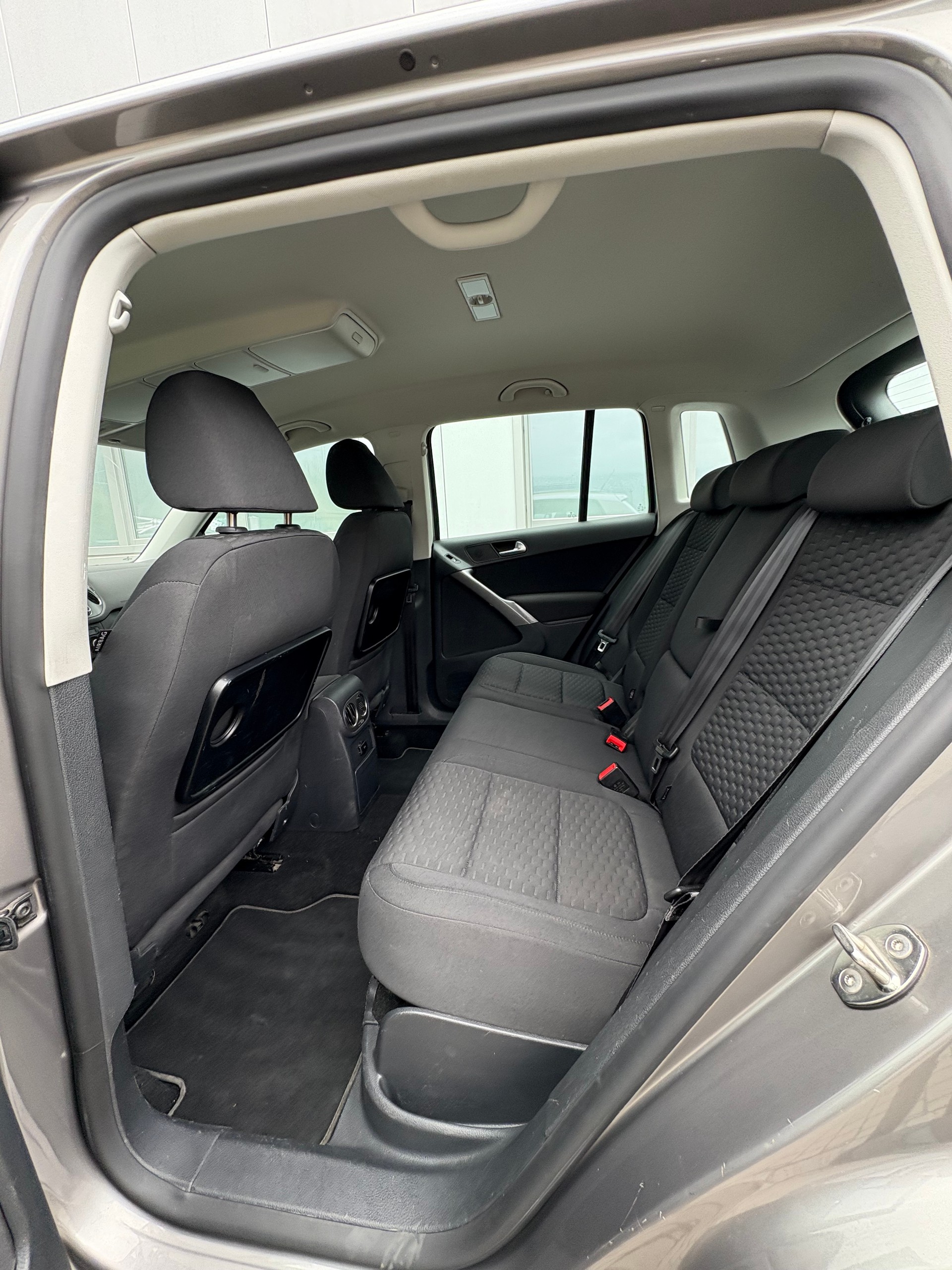 VW Tiguan 2.0 TSI Track&Field-image-14