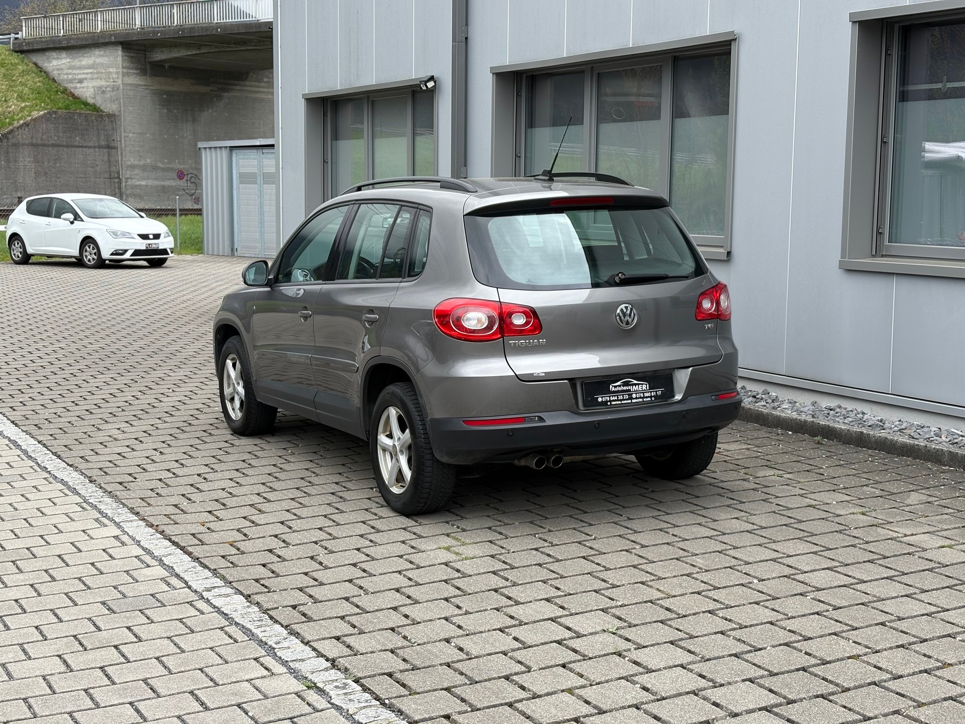 VW Tiguan 2.0 TSI Track&Field-image-5