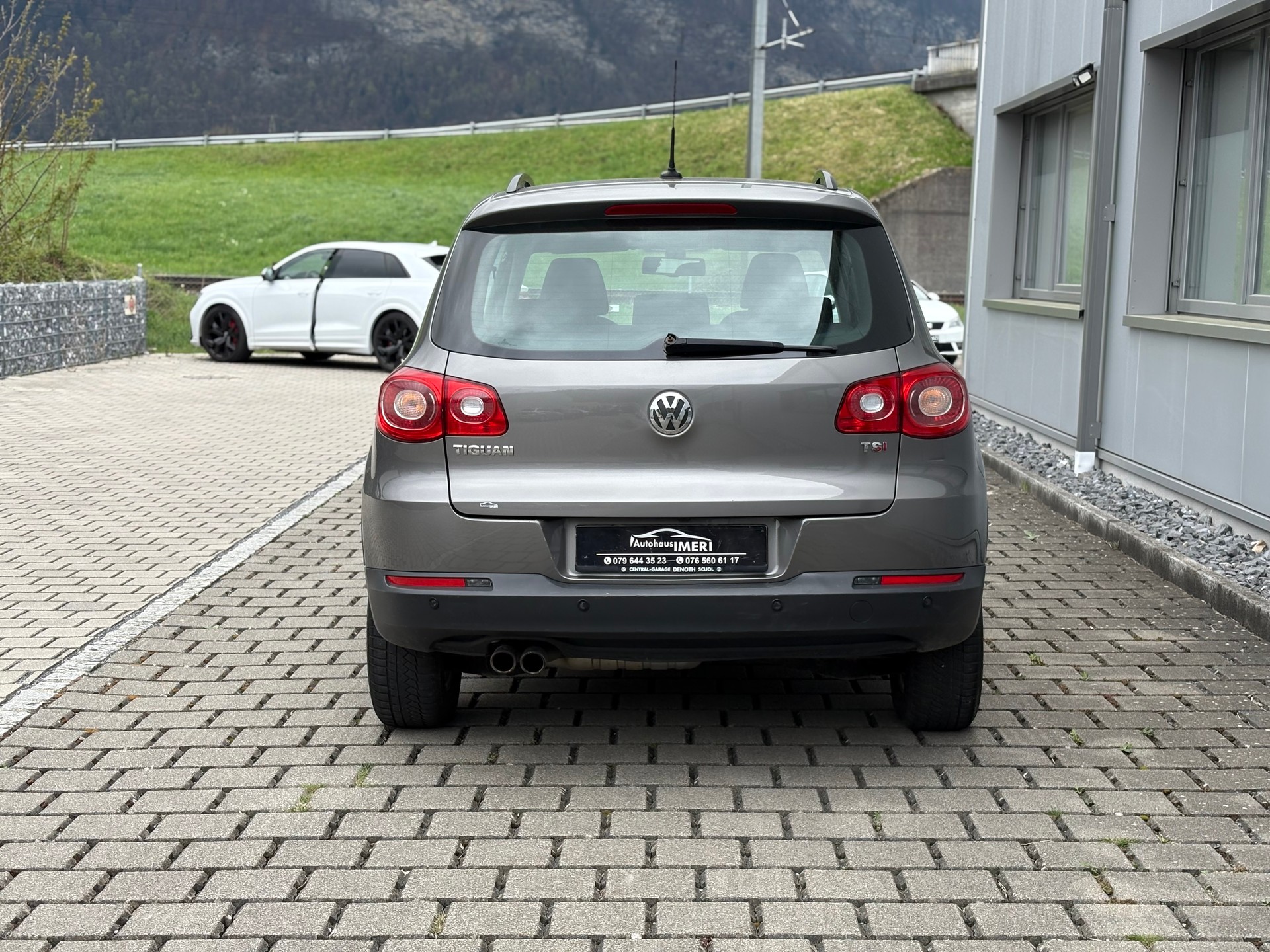 VW Tiguan 2.0 TSI Track&Field-image-7
