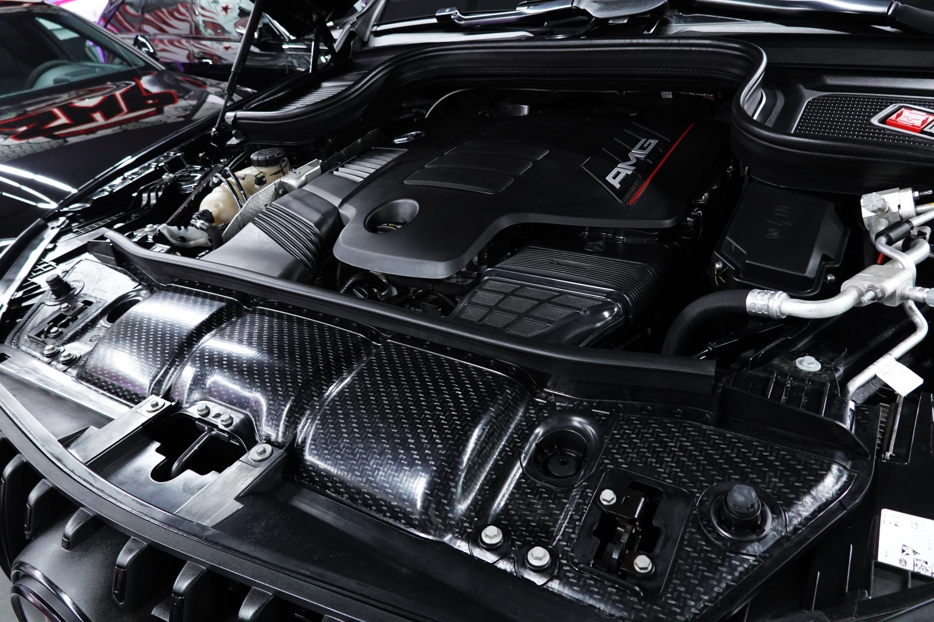 MERCEDES-BENZ GLE 53 AMG 4MATIC+ 9G-SPEEDSHIFT BLACK CH-FZ 7-PLÄTZER ON TOP-image-4