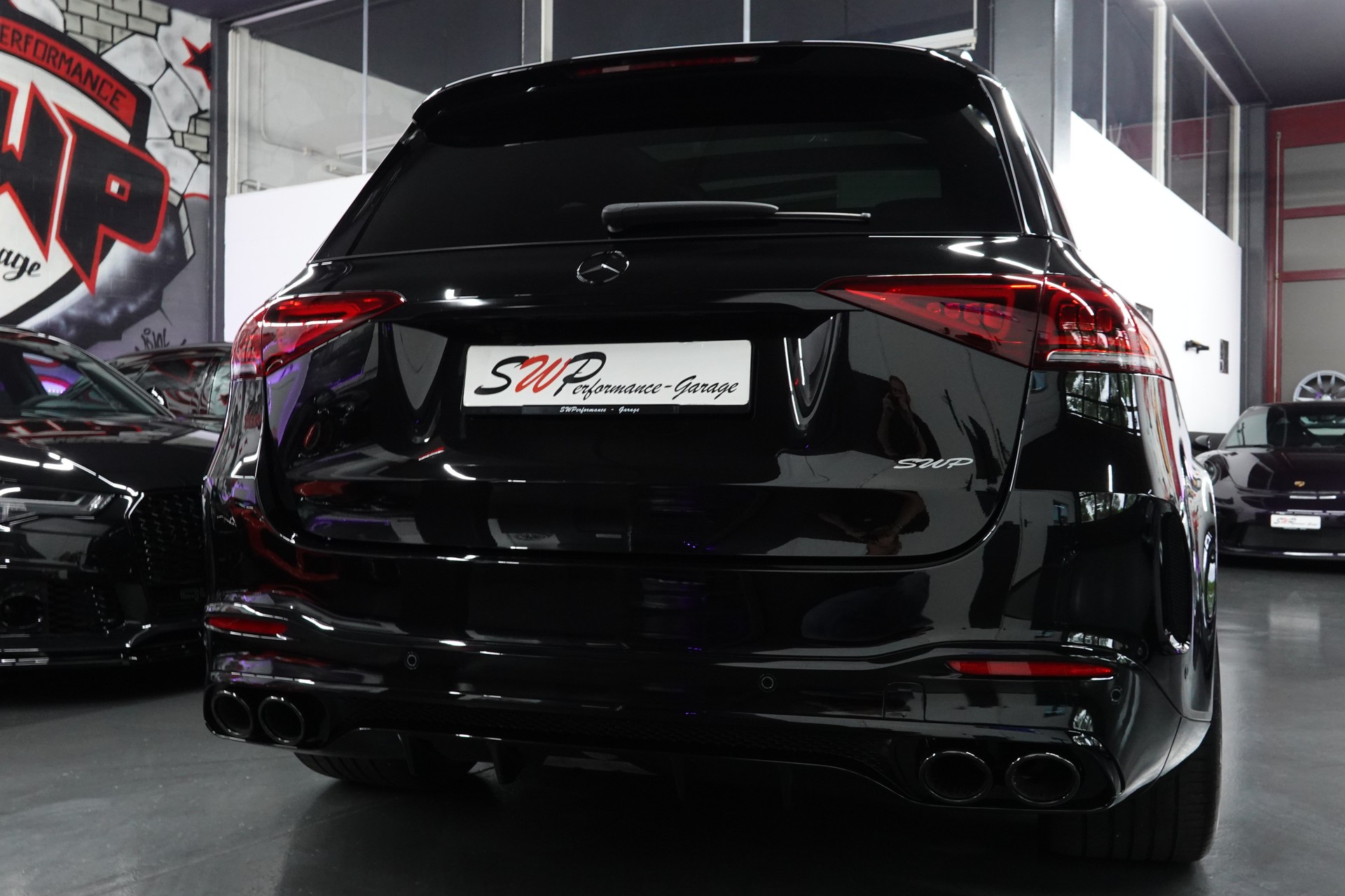 MERCEDES-BENZ GLE 53 AMG 4MATIC+ 9G-SPEEDSHIFT BLACK CH-FZ 7-PLÄTZER ON TOP-image-24