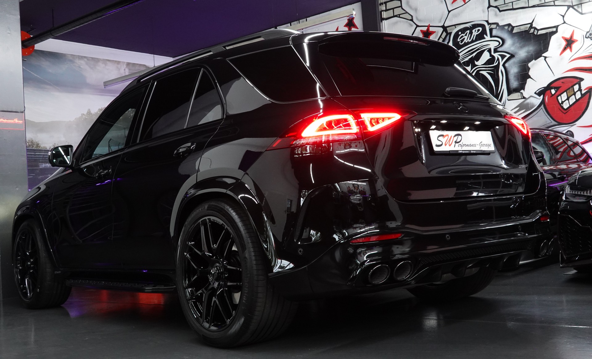 MERCEDES-BENZ GLE 53 AMG 4MATIC+ 9G-SPEEDSHIFT BLACK CH-FZ 7-PLÄTZER ON TOP-image-9