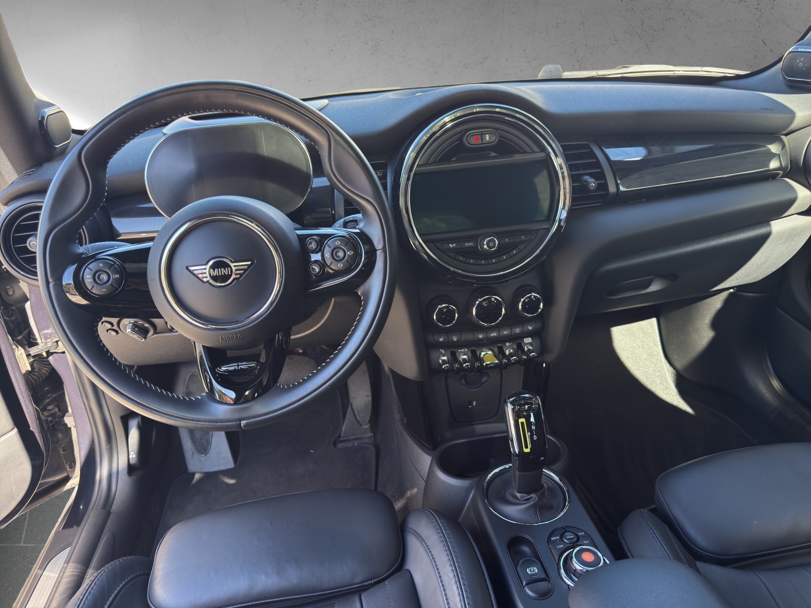 MINI Cooper SE-image-13