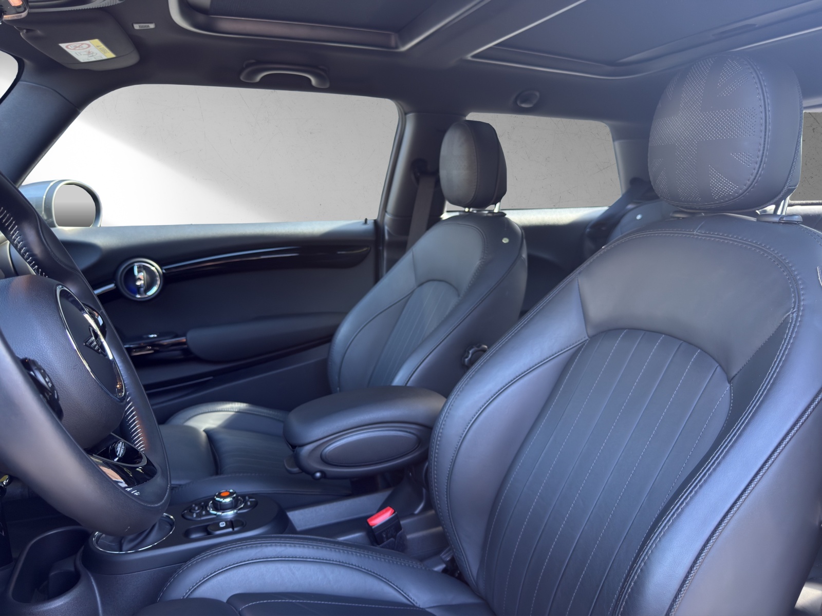 MINI Cooper SE-image-15