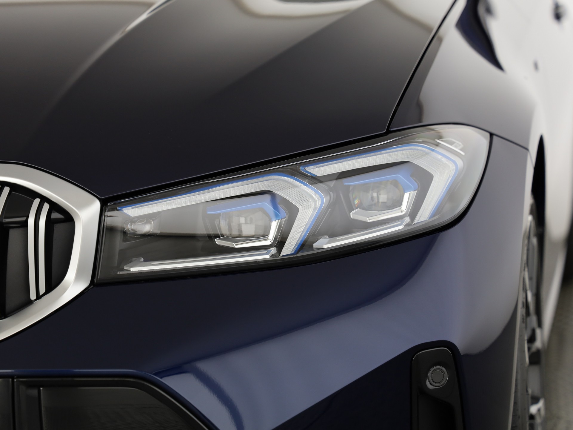 BMW 320d xDr 48V M Sport-image-5