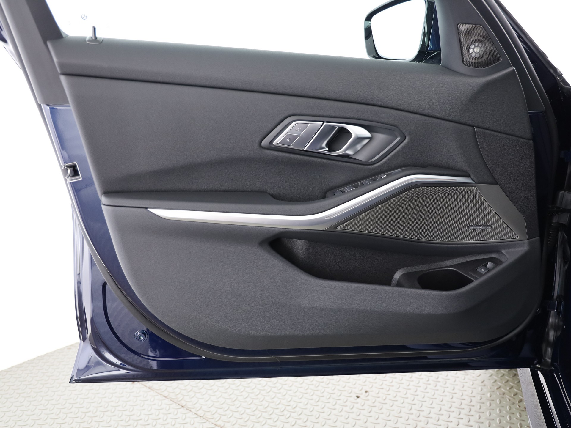 BMW 320d xDr 48V M Sport-image-9