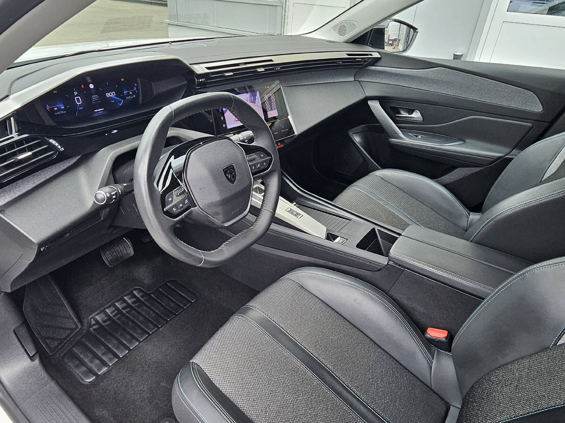 PEUGEOT 308 SW 1.5 BlueHDi Allure Pack* Top Zustand * Navi * Rückfahrkamera * Sitzheizung *-image-11