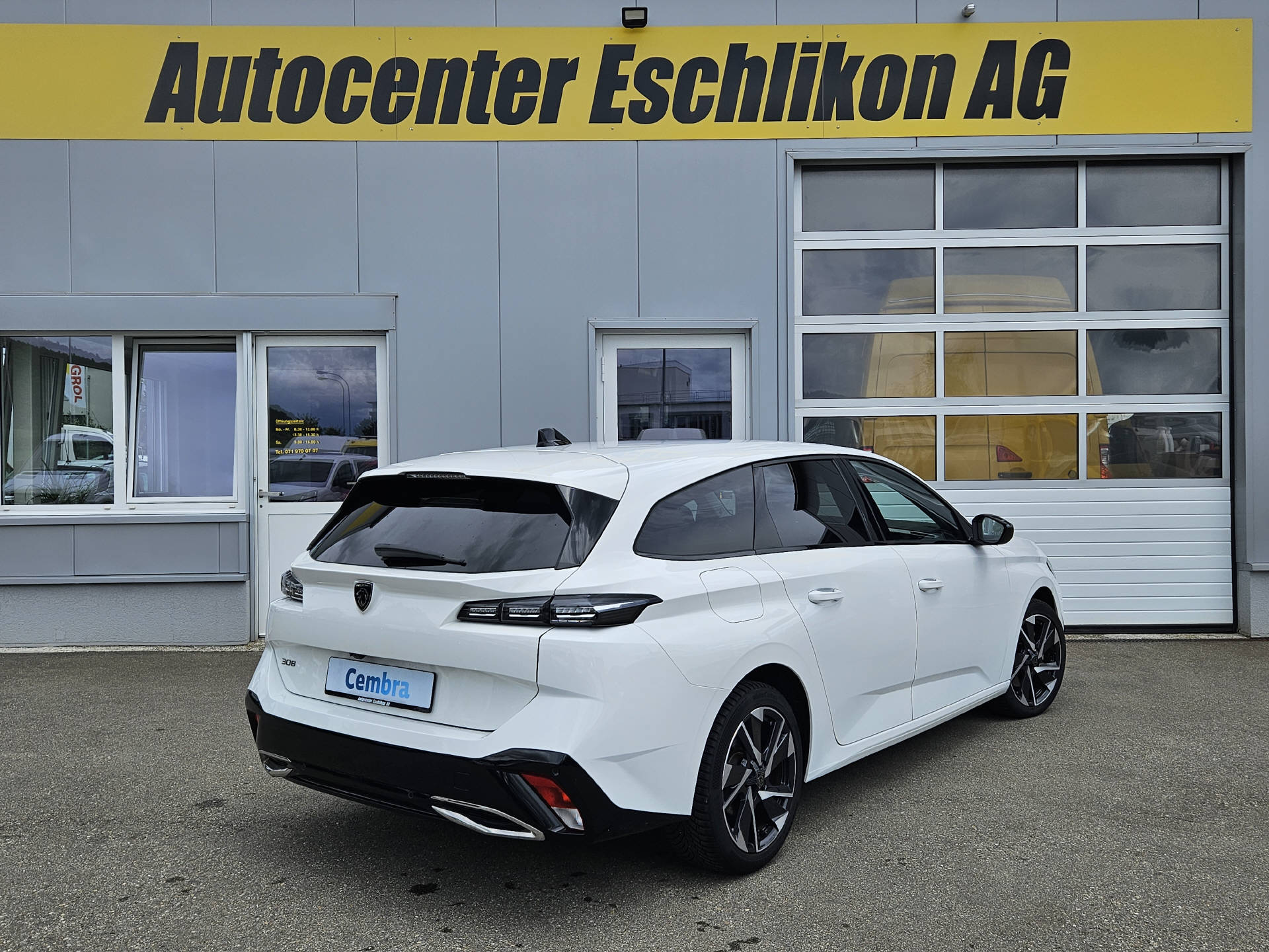 PEUGEOT 308 SW 1.5 BlueHDi Allure Pack* Top Zustand * Navi * Rückfahrkamera * Sitzheizung *-showroom-element-2