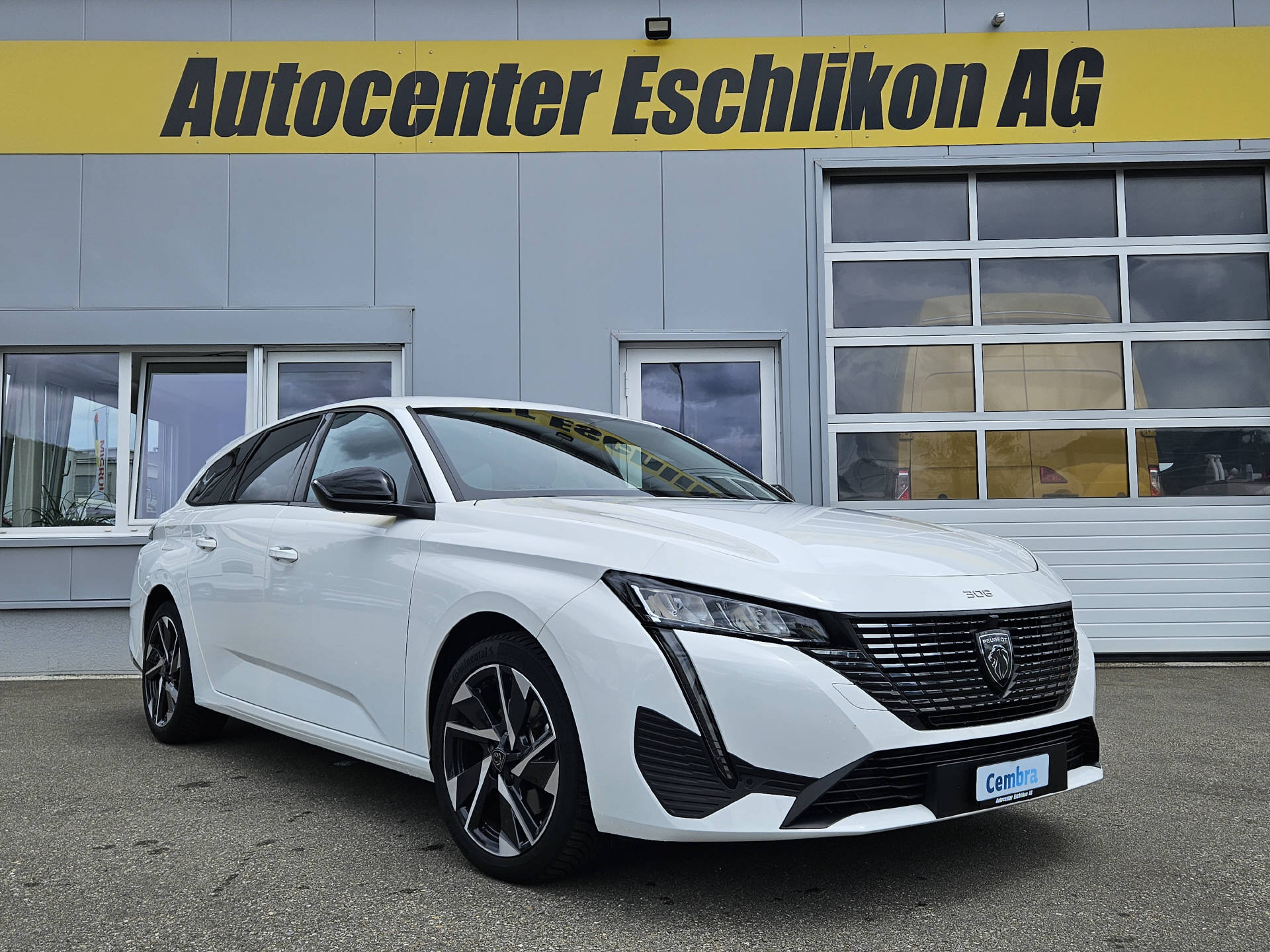 PEUGEOT 308 SW 1.5 BlueHDi Allure Pack* Top Zustand * Navi * Rückfahrkamera * Sitzheizung *-showroom-element-1