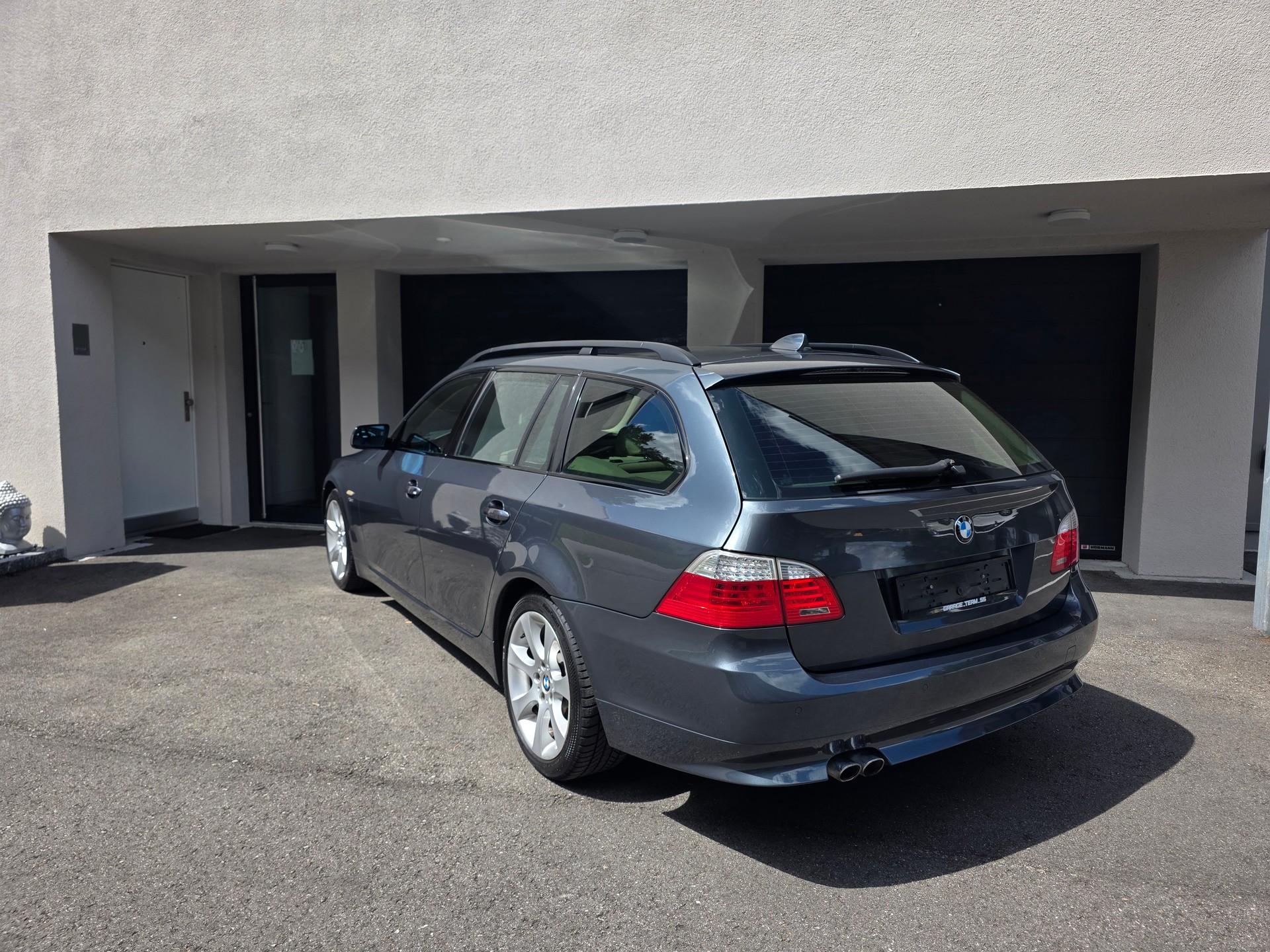 BMW E61 530xd Touring Facelift / Frisch ab MFK-image-5