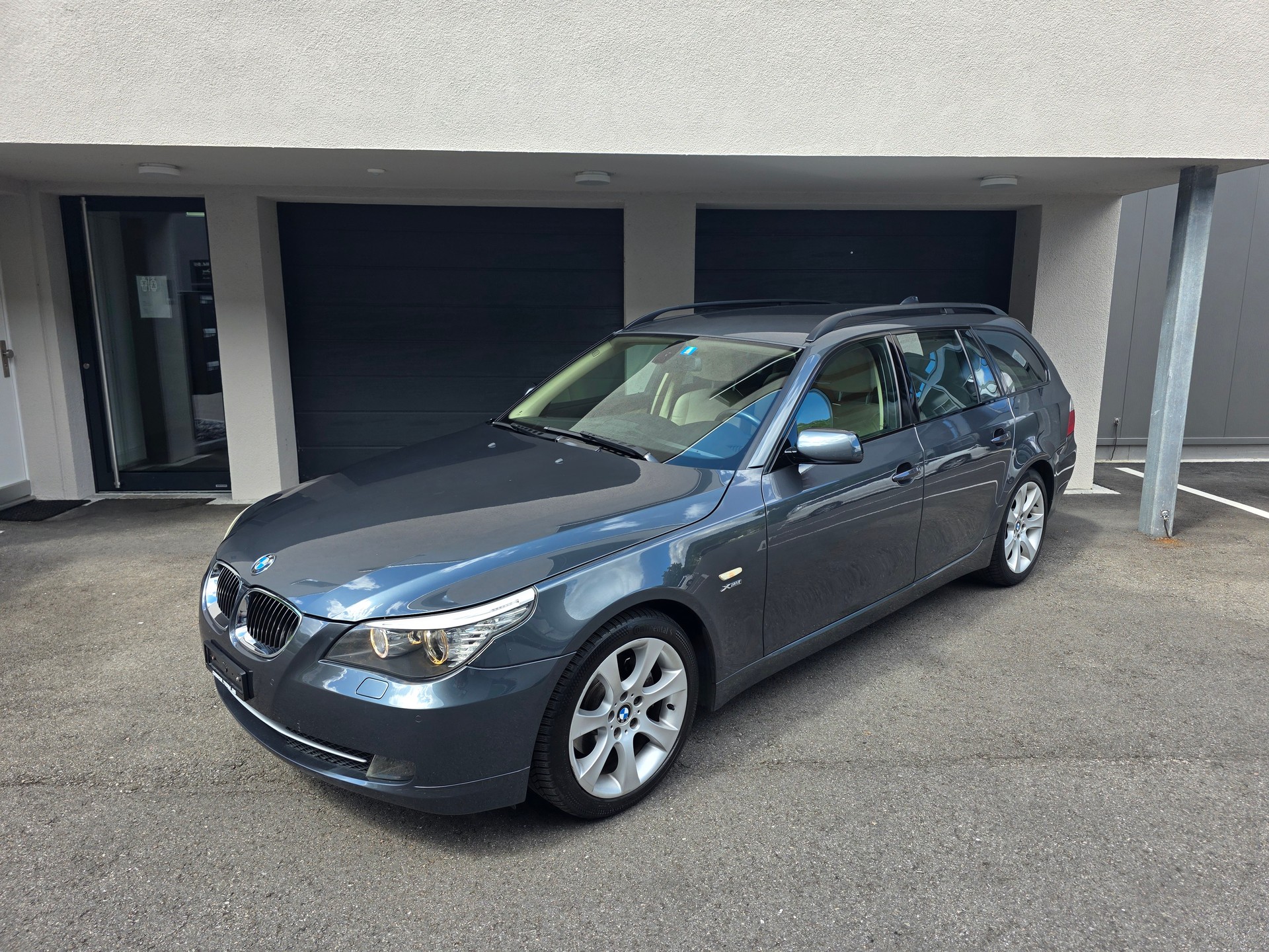 BMW E61 530xd Touring Facelift / Frisch ab MFK