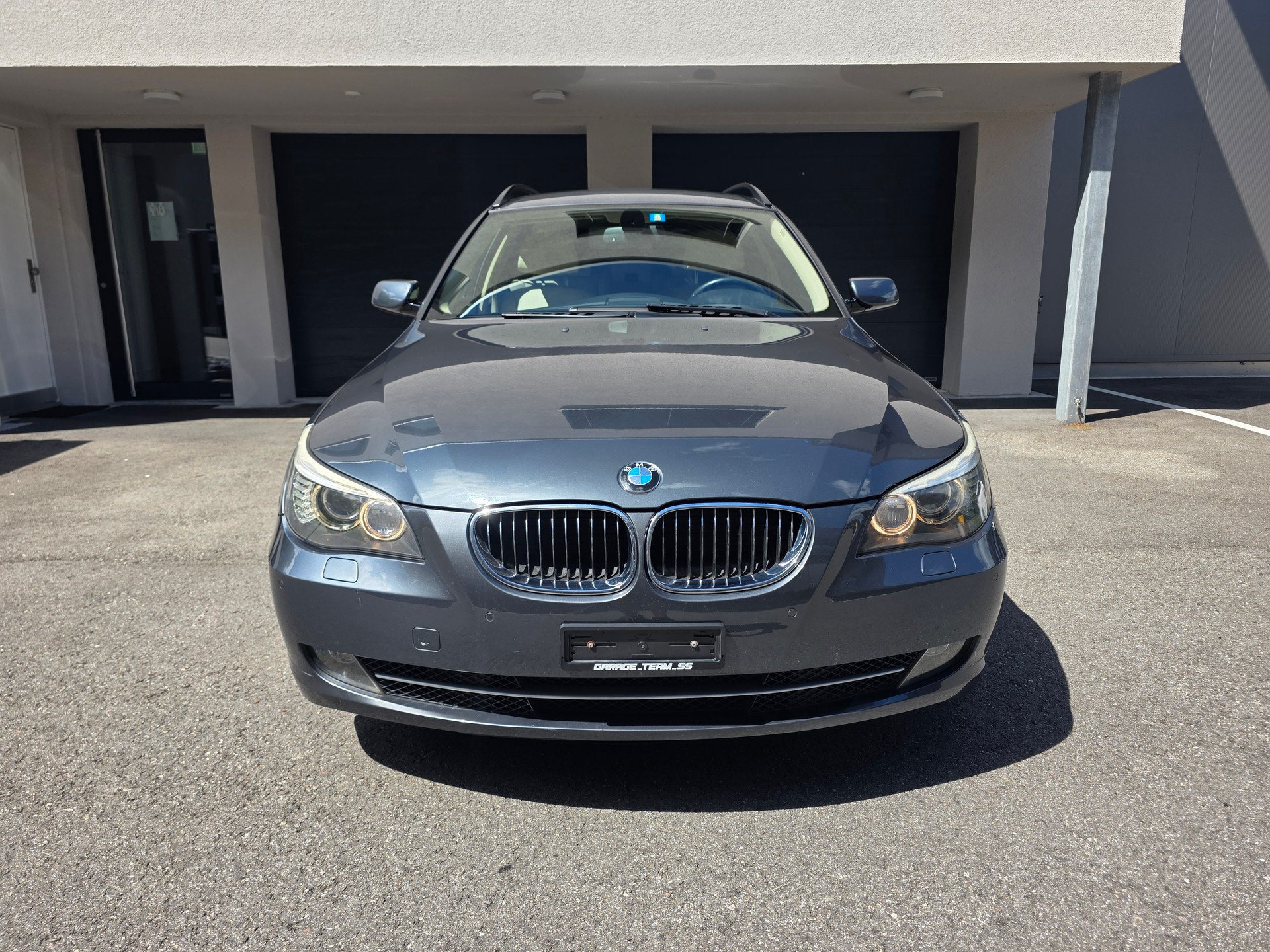 BMW E61 530xd Touring Facelift / Frisch ab MFK-image-2