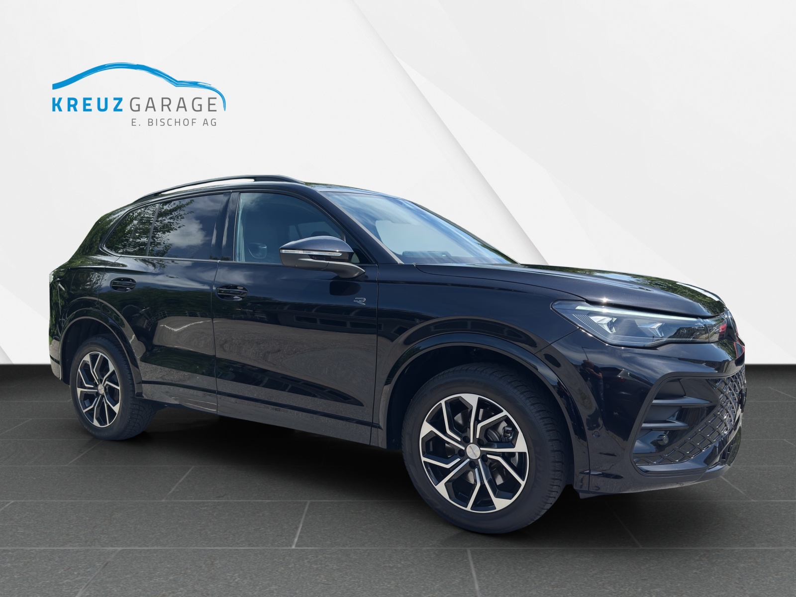 VW Tiguan 2.0 TDI SCR R-Line 4Motion DSG-showroom-element-2