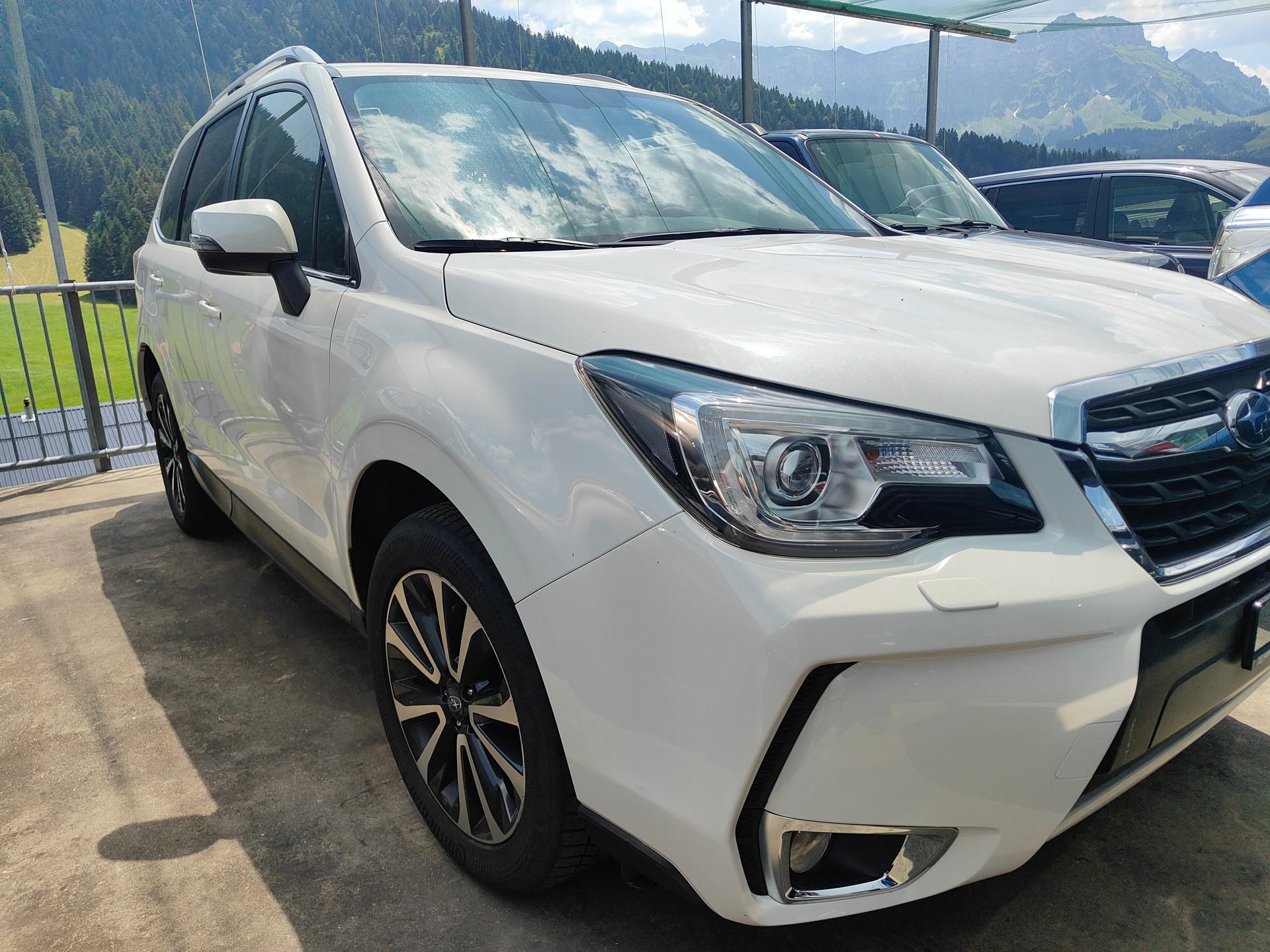 SUBARU Forester 2.0XT Sport Lineartronic-showroom-element-2