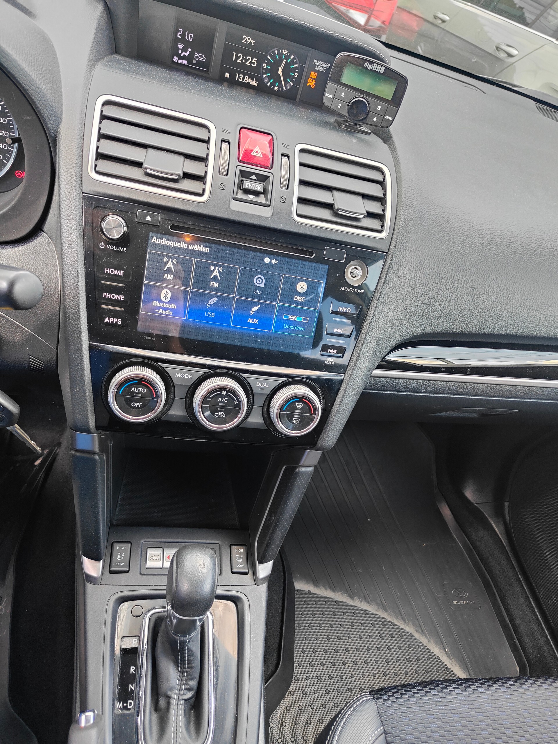 SUBARU Forester 2.0XT Sport Lineartronic-image-12