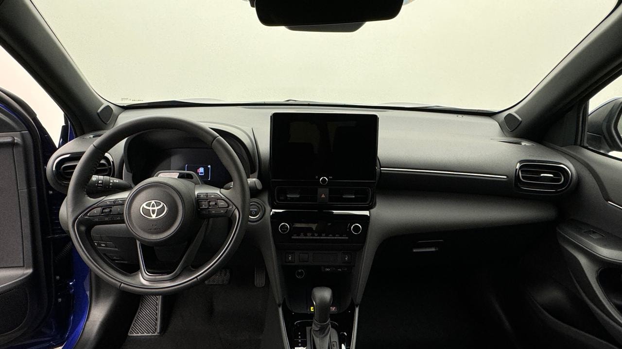 TOYOTA Yaris Cross 1.5 Style e-CVT-image-5