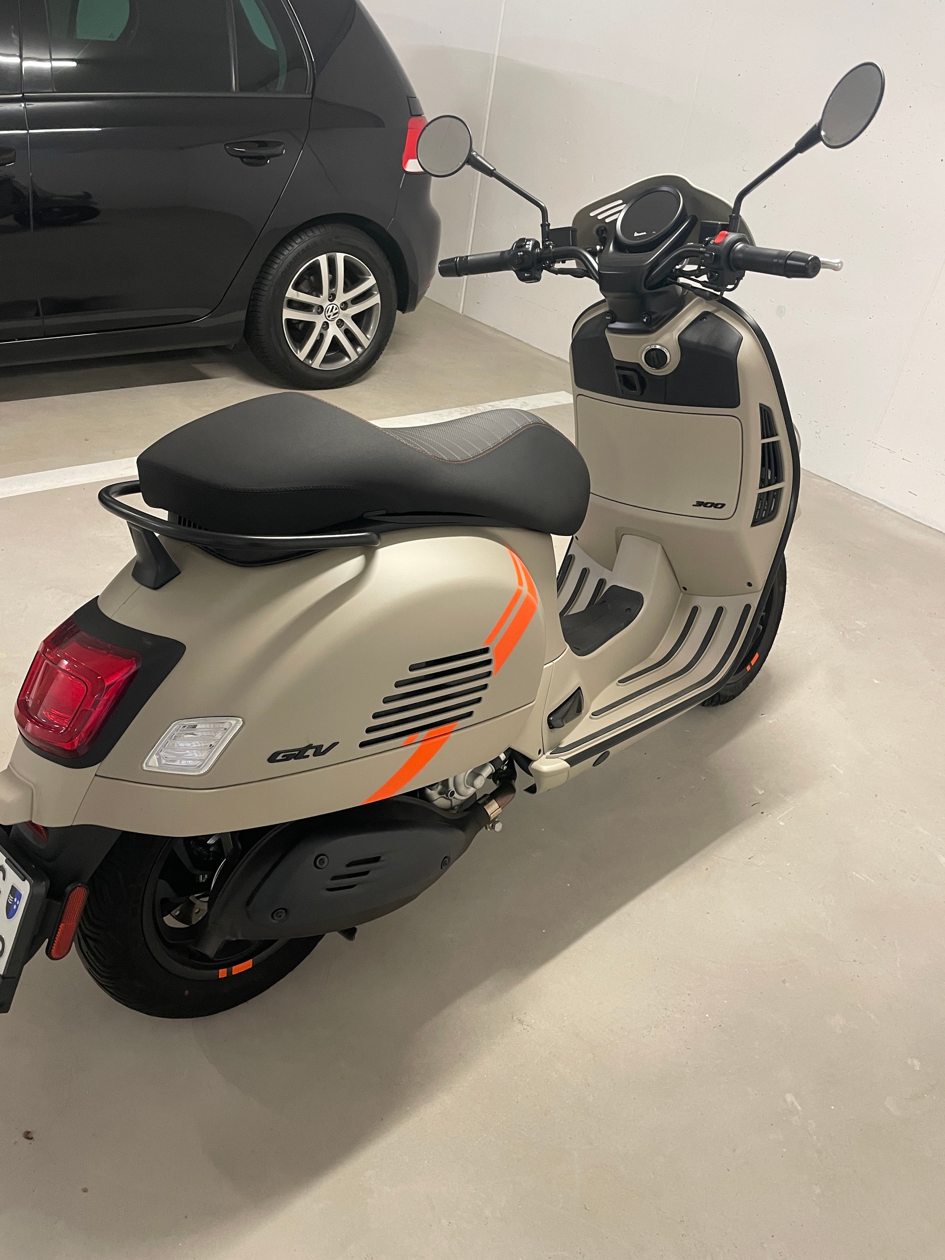 PIAGGIO Vespa GTV 300-image-4