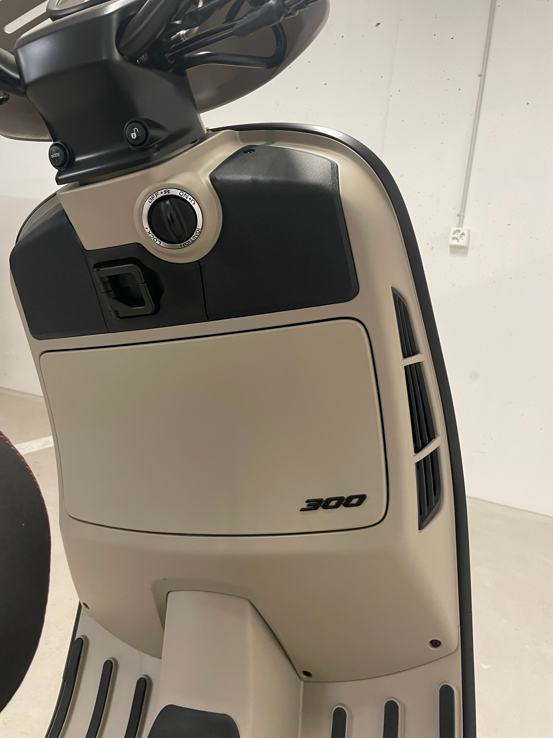 PIAGGIO Vespa GTV 300-image-6