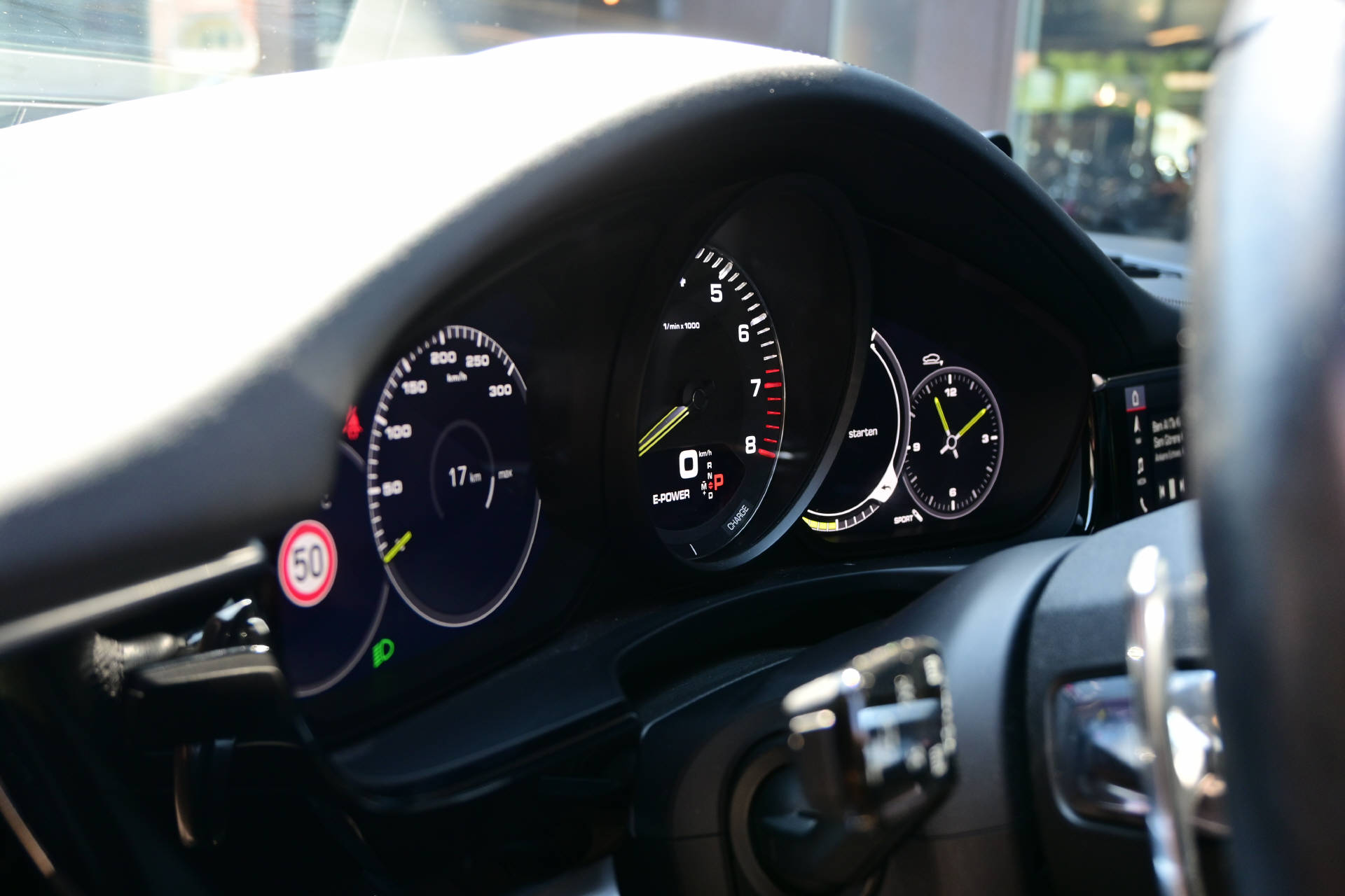 PORSCHE Panamera Sport Turismo 2.9 V6 4 E-Hybrid-image-21