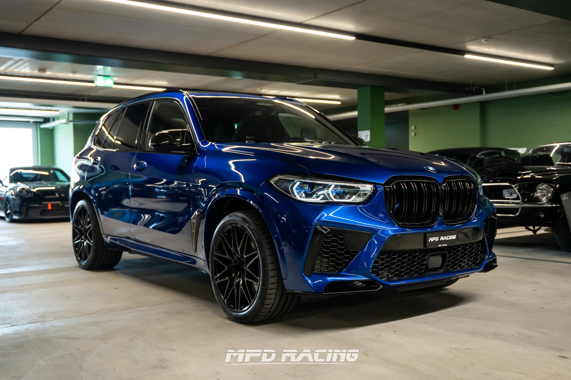 BMW X5M Competition Steptronic Competition-showroom-element-2
