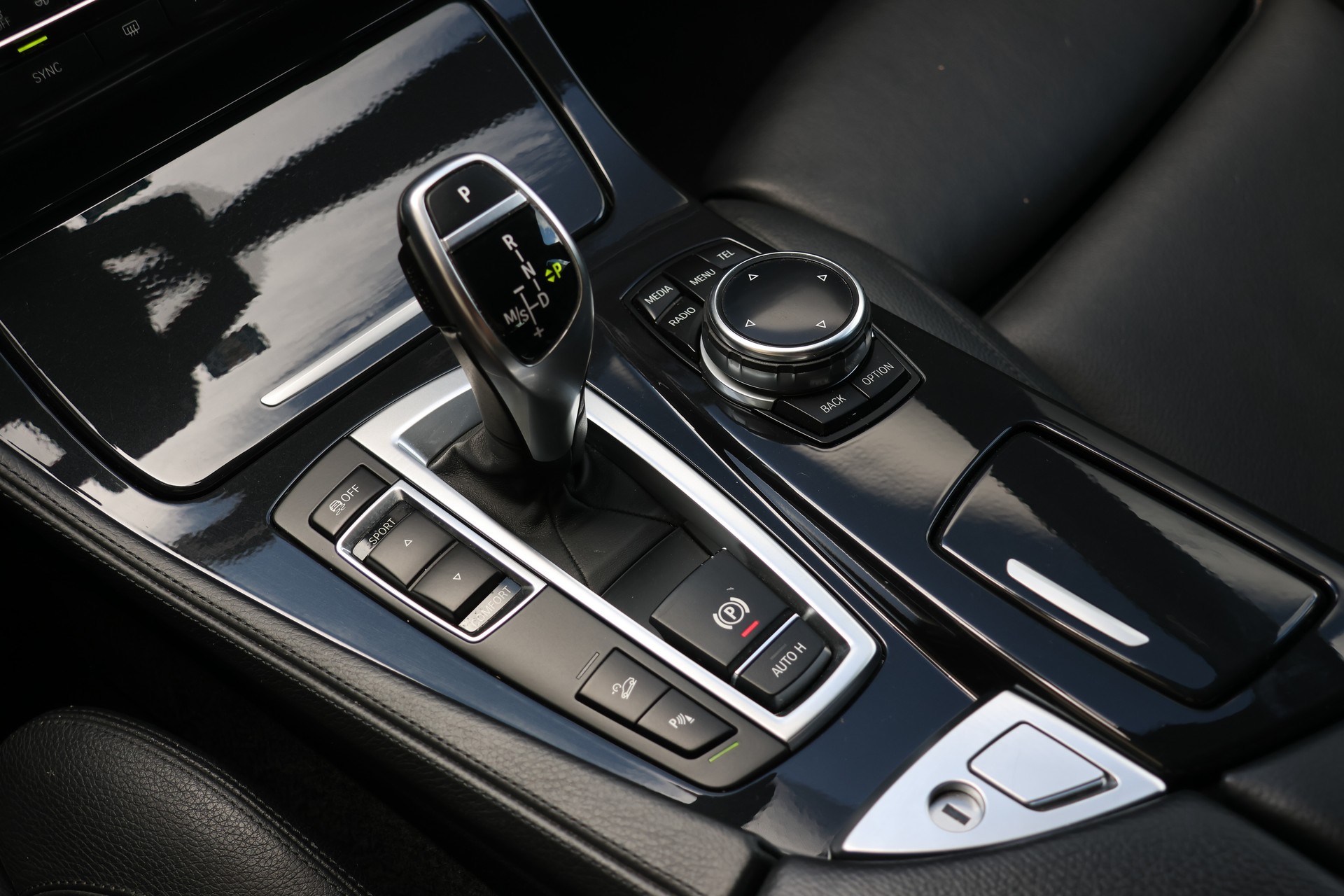 BMW 535d Touring M Sport xDrive Steptronic-image-17