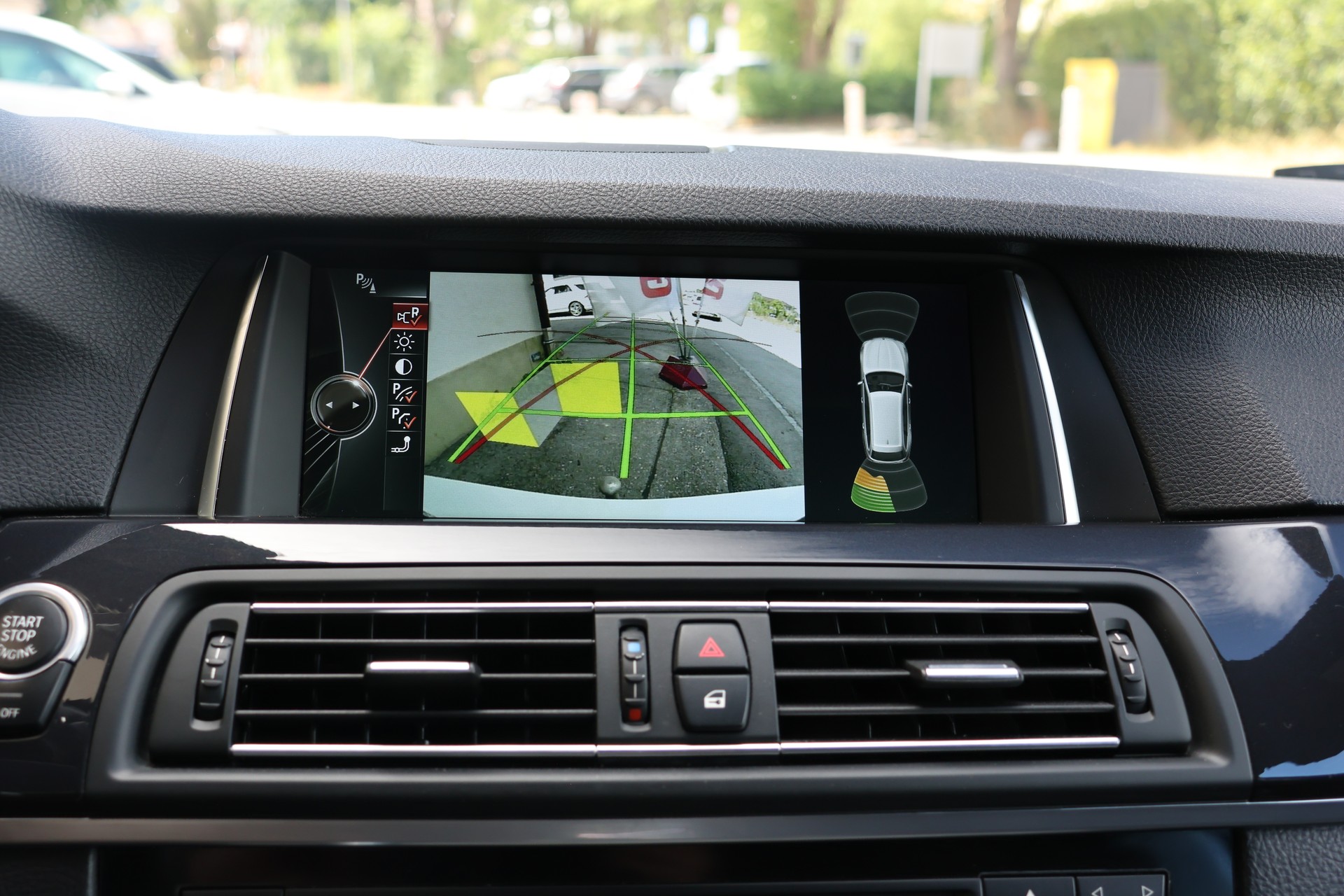 BMW 535d Touring M Sport xDrive Steptronic-image-18