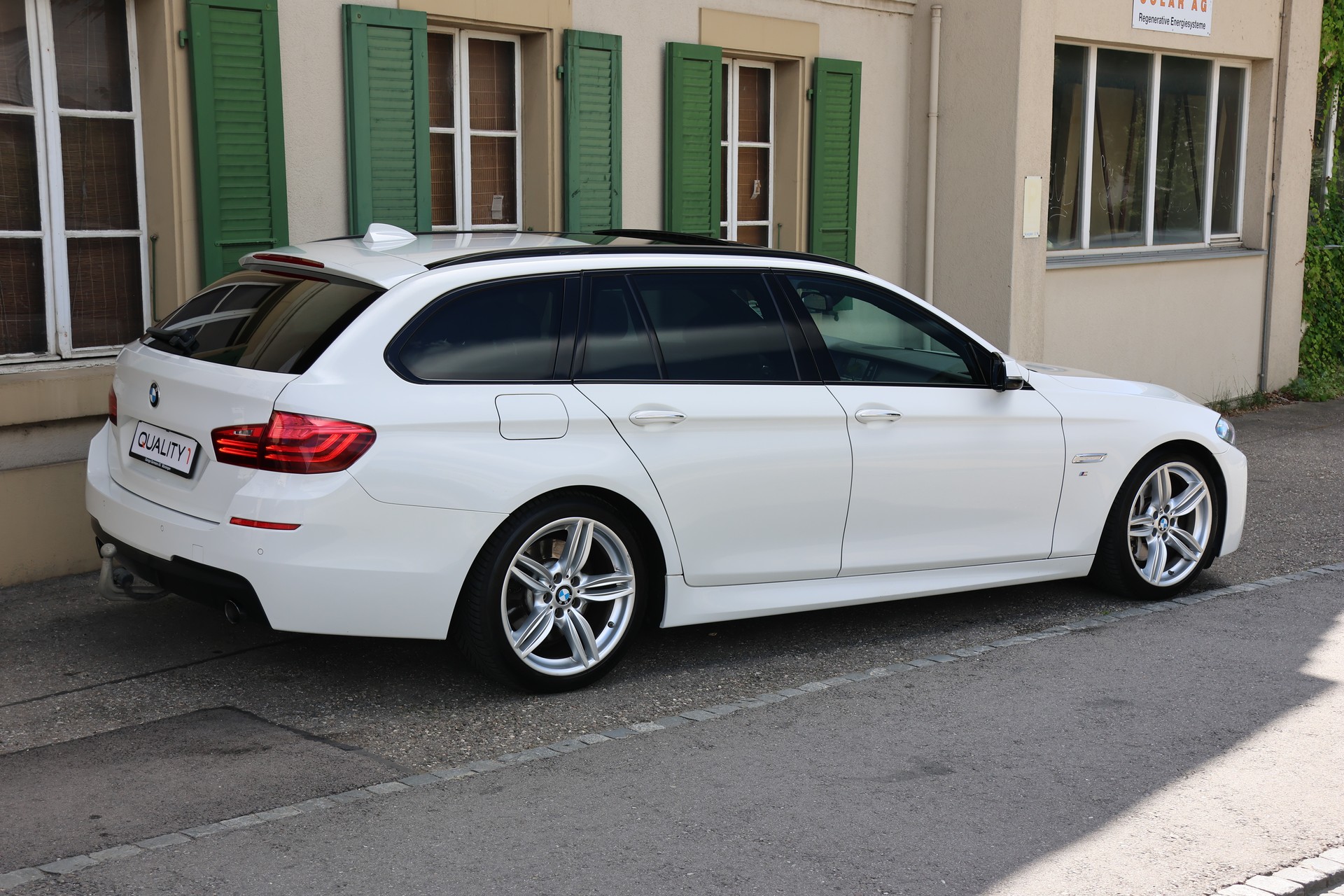 BMW 535d Touring M Sport xDrive Steptronic-image-5