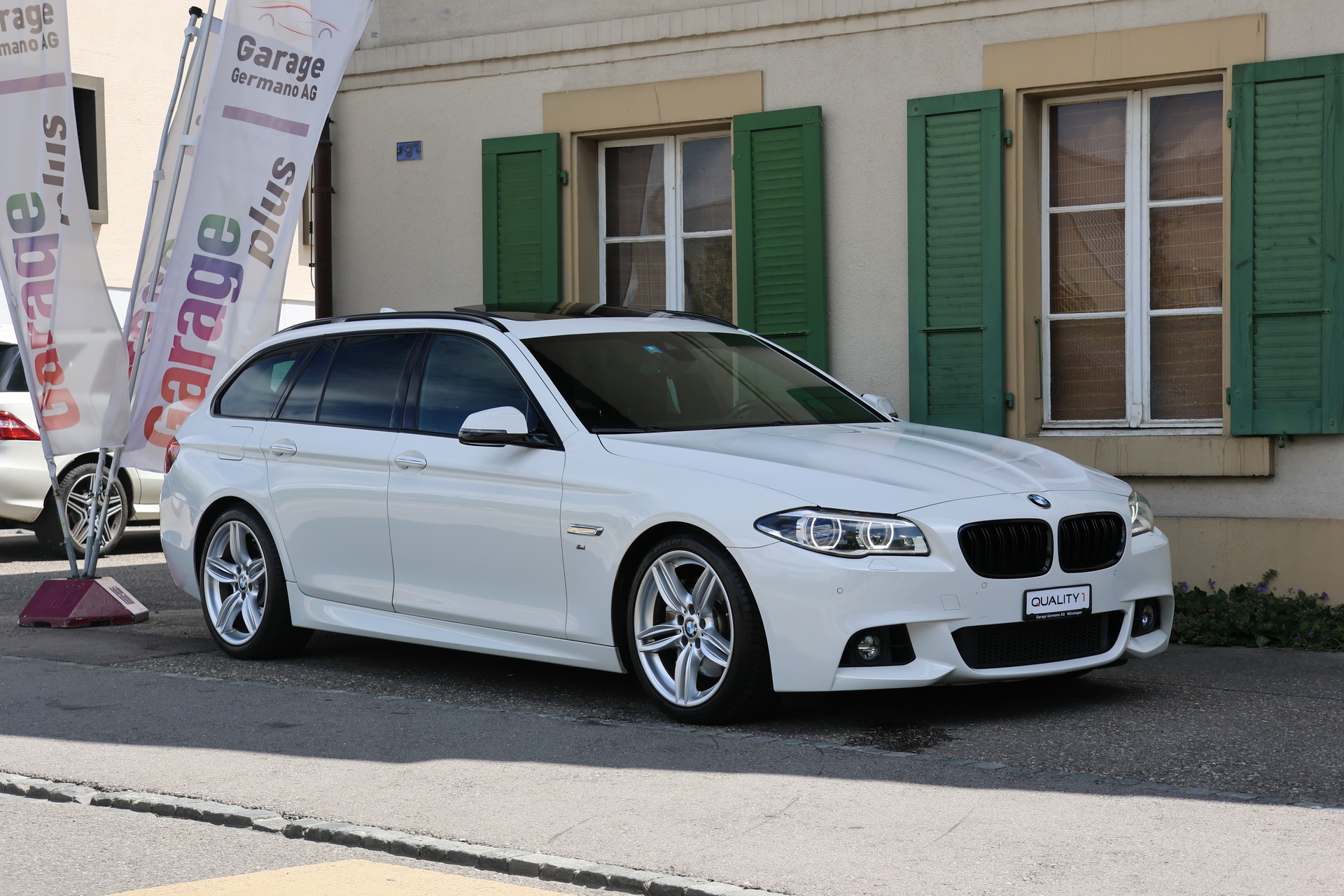 BMW 535d Touring M Sport xDrive Steptronic-showroom-element-2