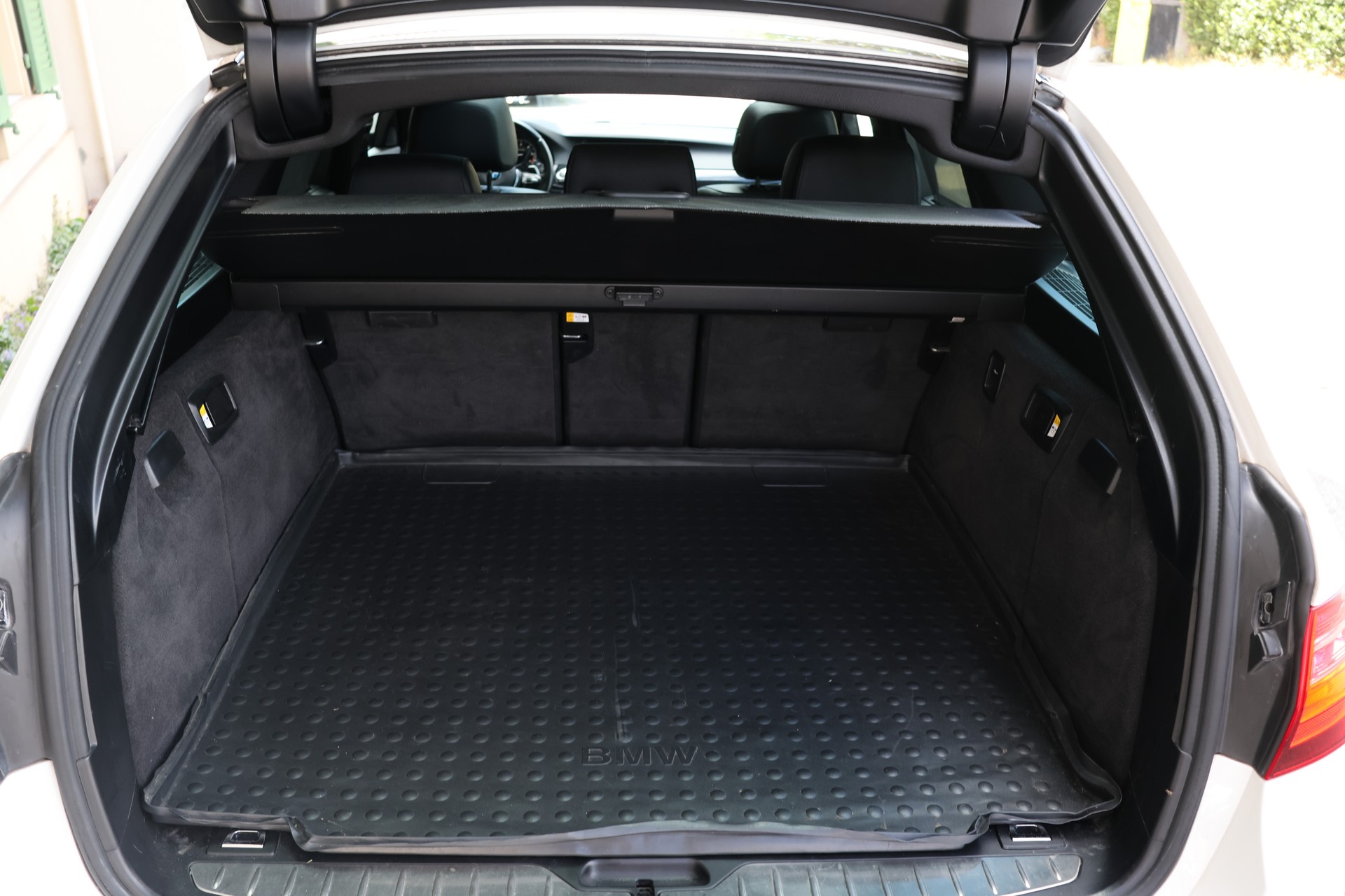 BMW 535d Touring M Sport xDrive Steptronic-image-8