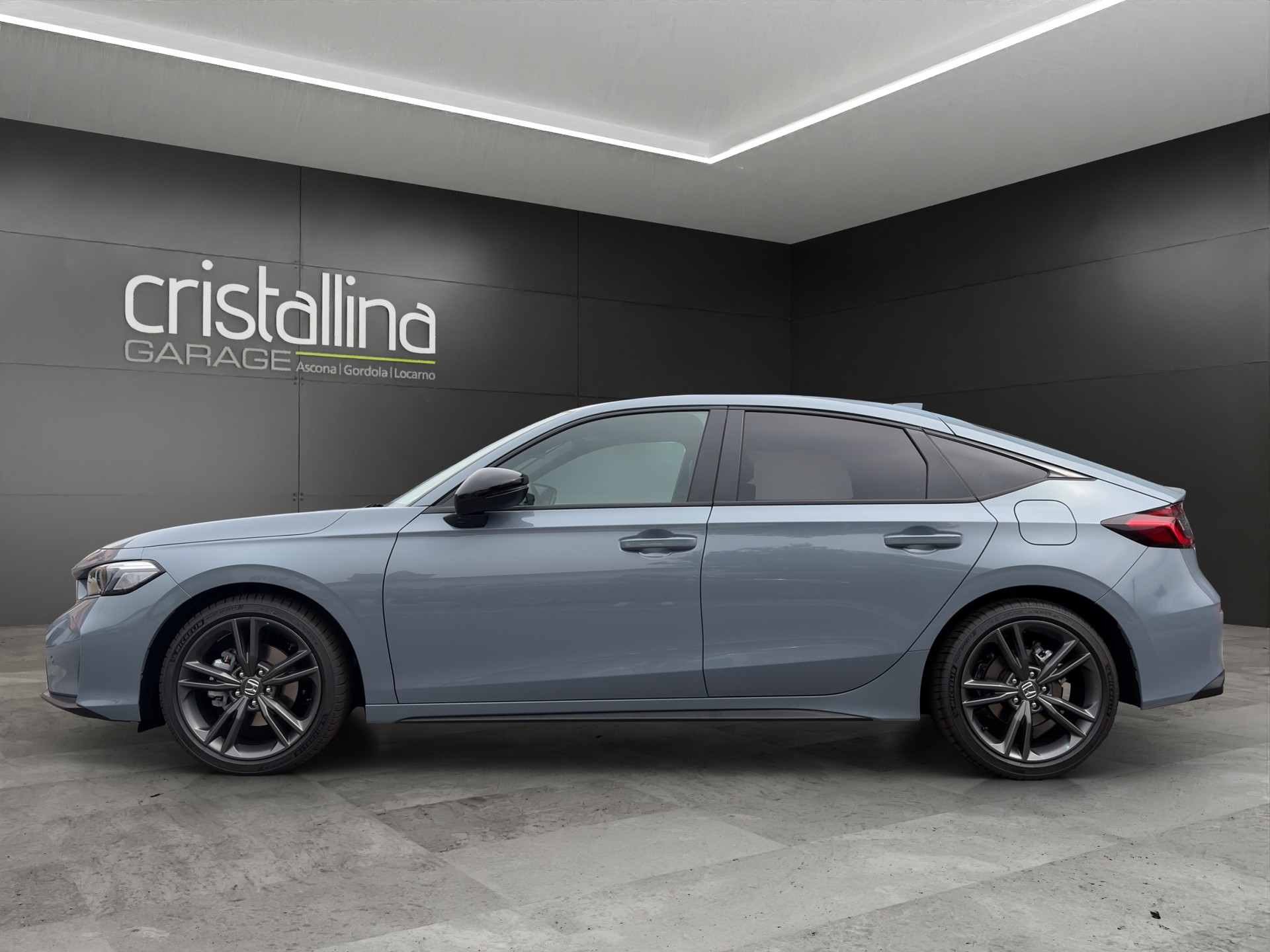 HONDA Civic 2.0 i-MMD Sport-showroom-element-1