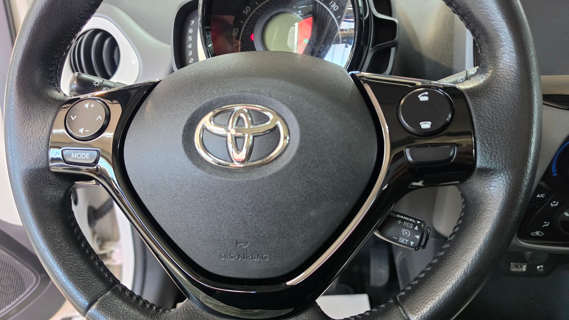 TOYOTA Aygo 1.0 VVT-i Trend-image-27