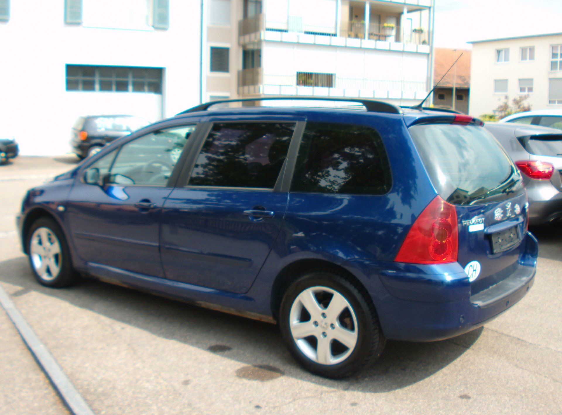 PEUGEOT 307 2.0 HDI XS-image-2