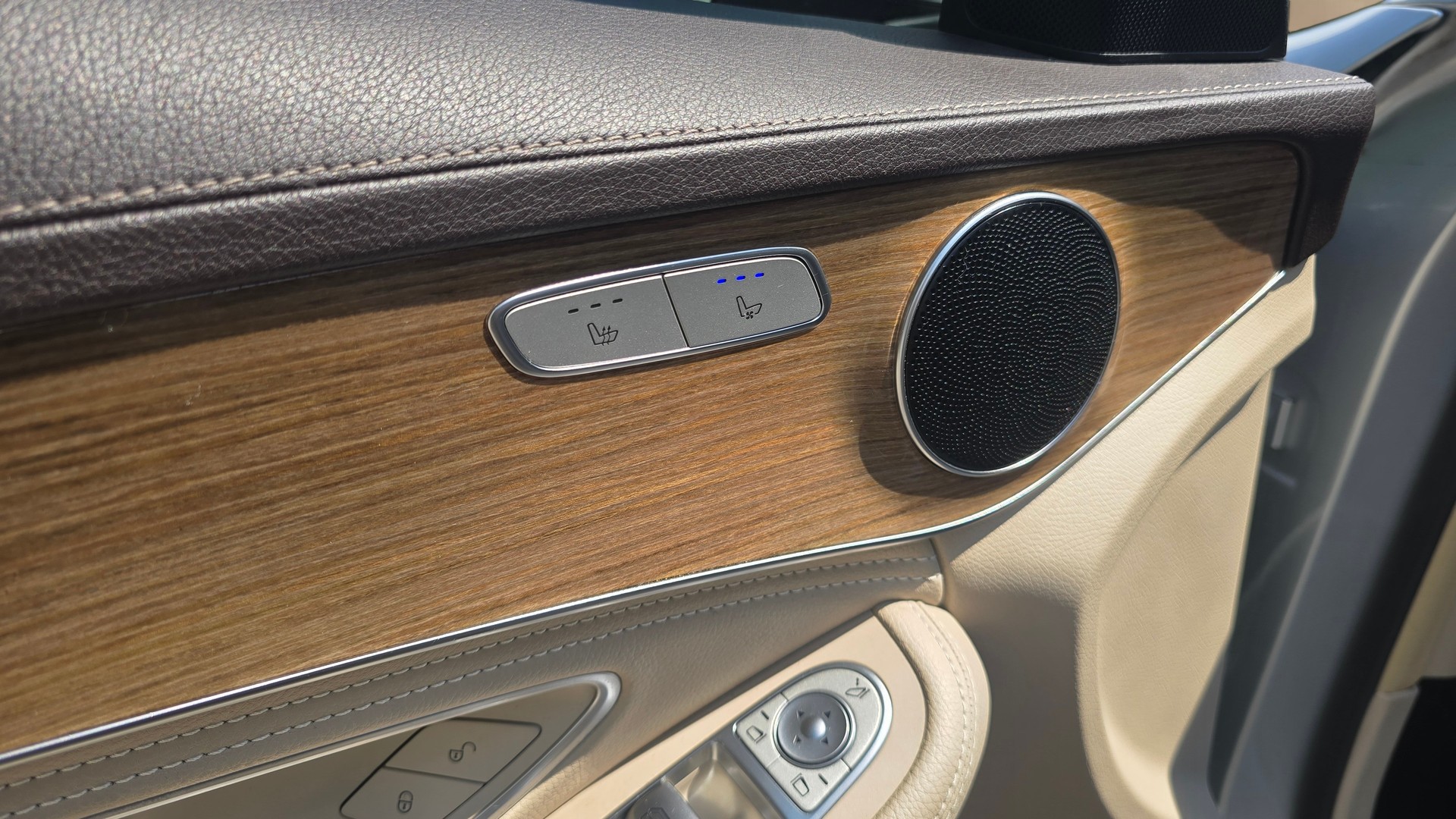 MERCEDES-BENZ C 250 BlueTEC Exclusive 4Matic 7G-Tronic-image-11