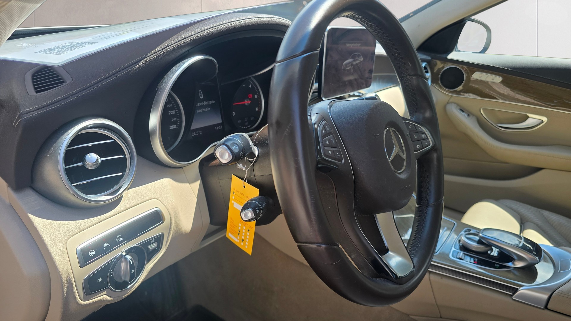 MERCEDES-BENZ C 250 BlueTEC Exclusive 4Matic 7G-Tronic-image-12