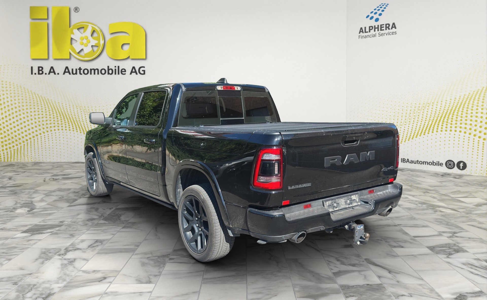 DODGE 1500 Laramie PXJ Black Pack FACELIFT Grosser Display! 5.7, V8-showroom-element-3